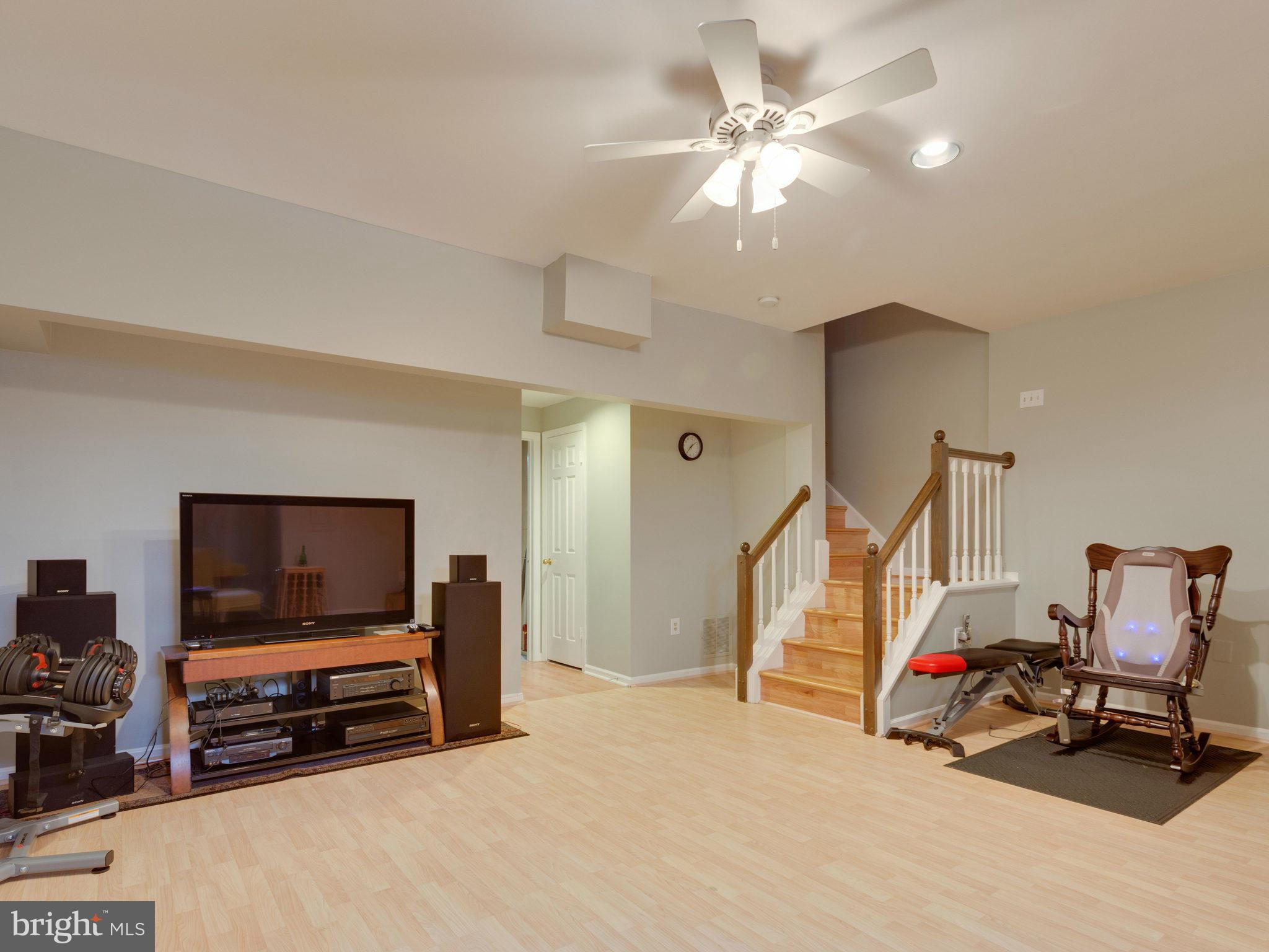 WELLINGTON COMMONS - Residential