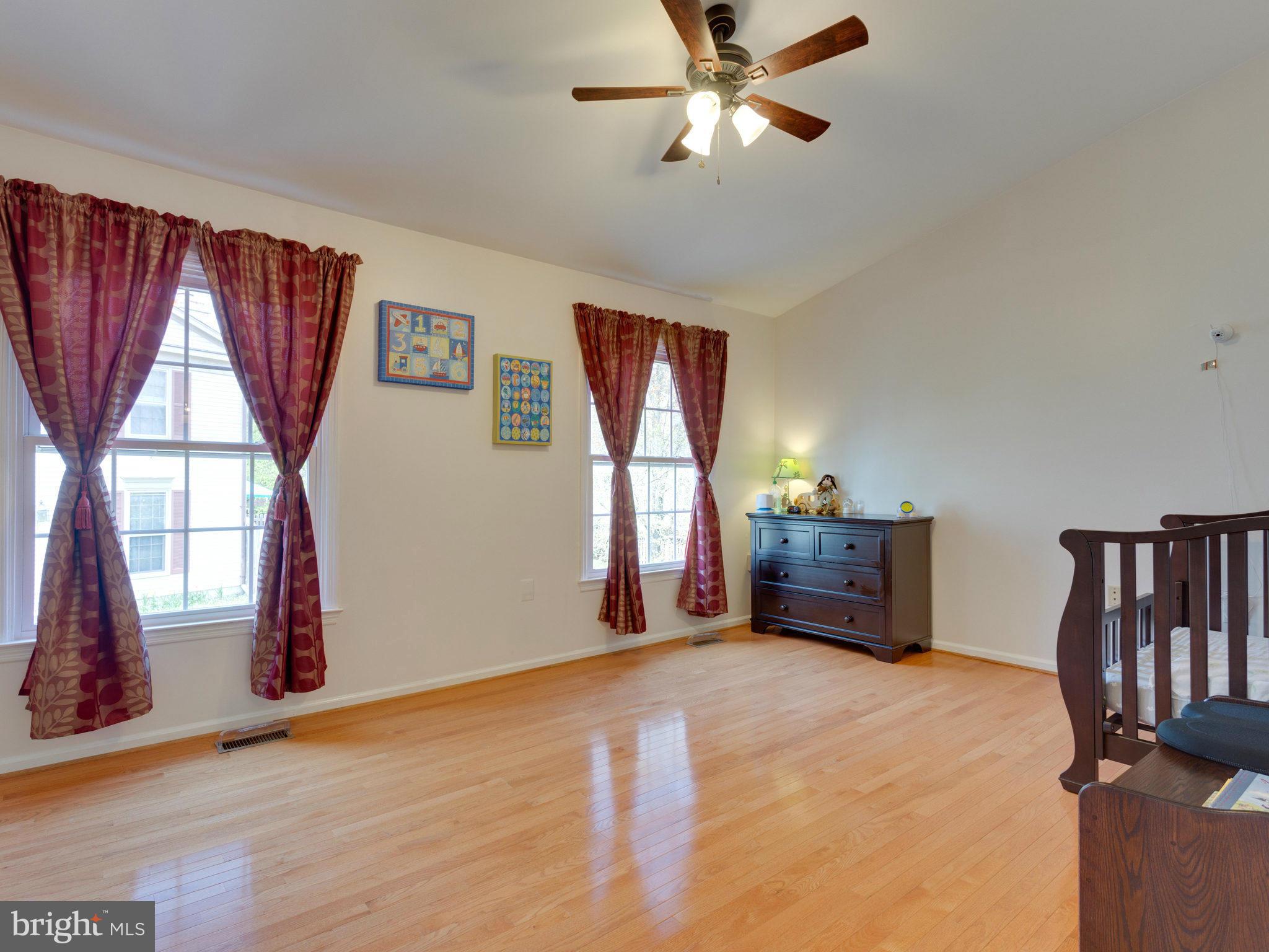 WELLINGTON COMMONS - Residential