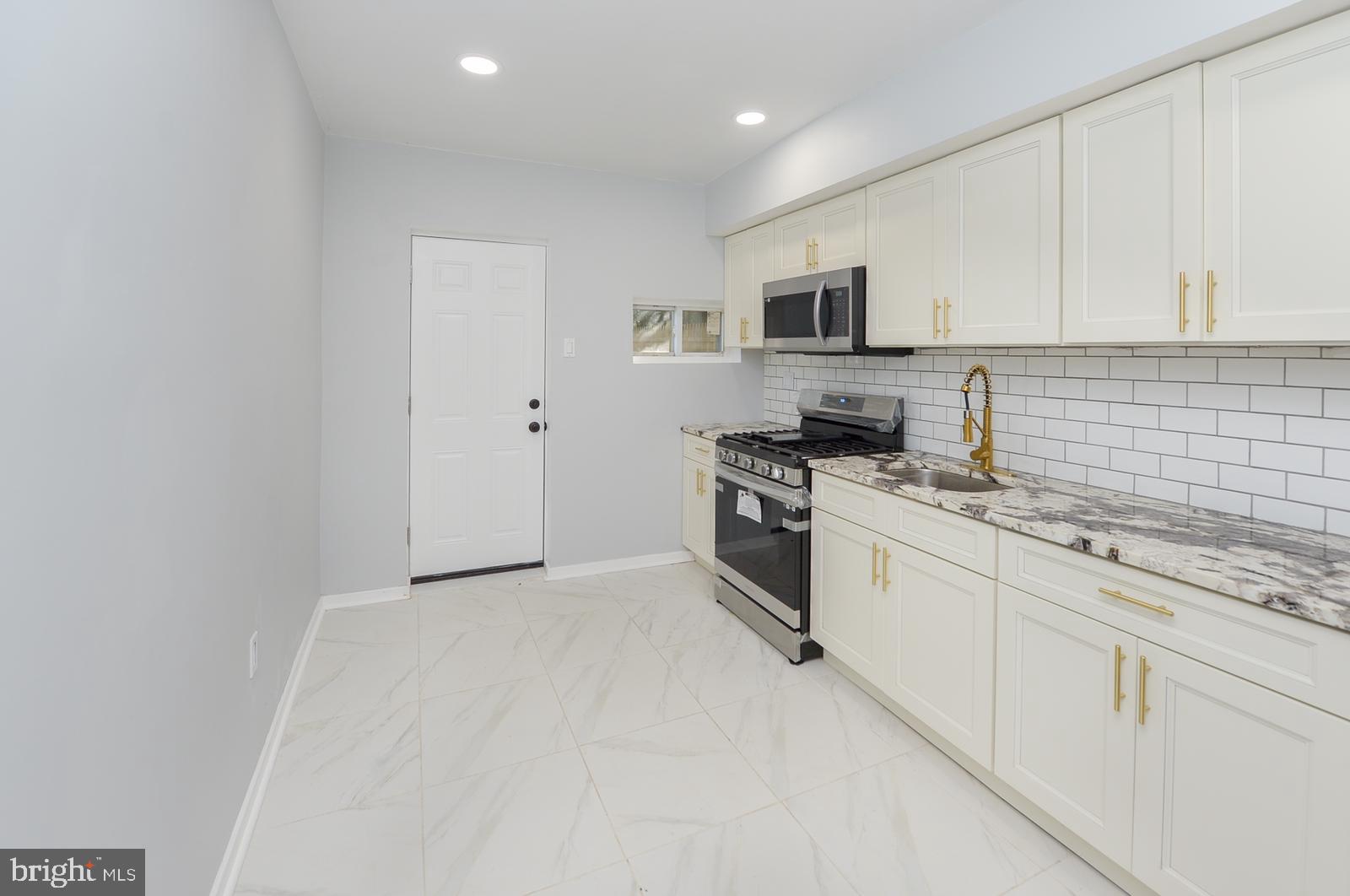 GERMANTOWN - Residential