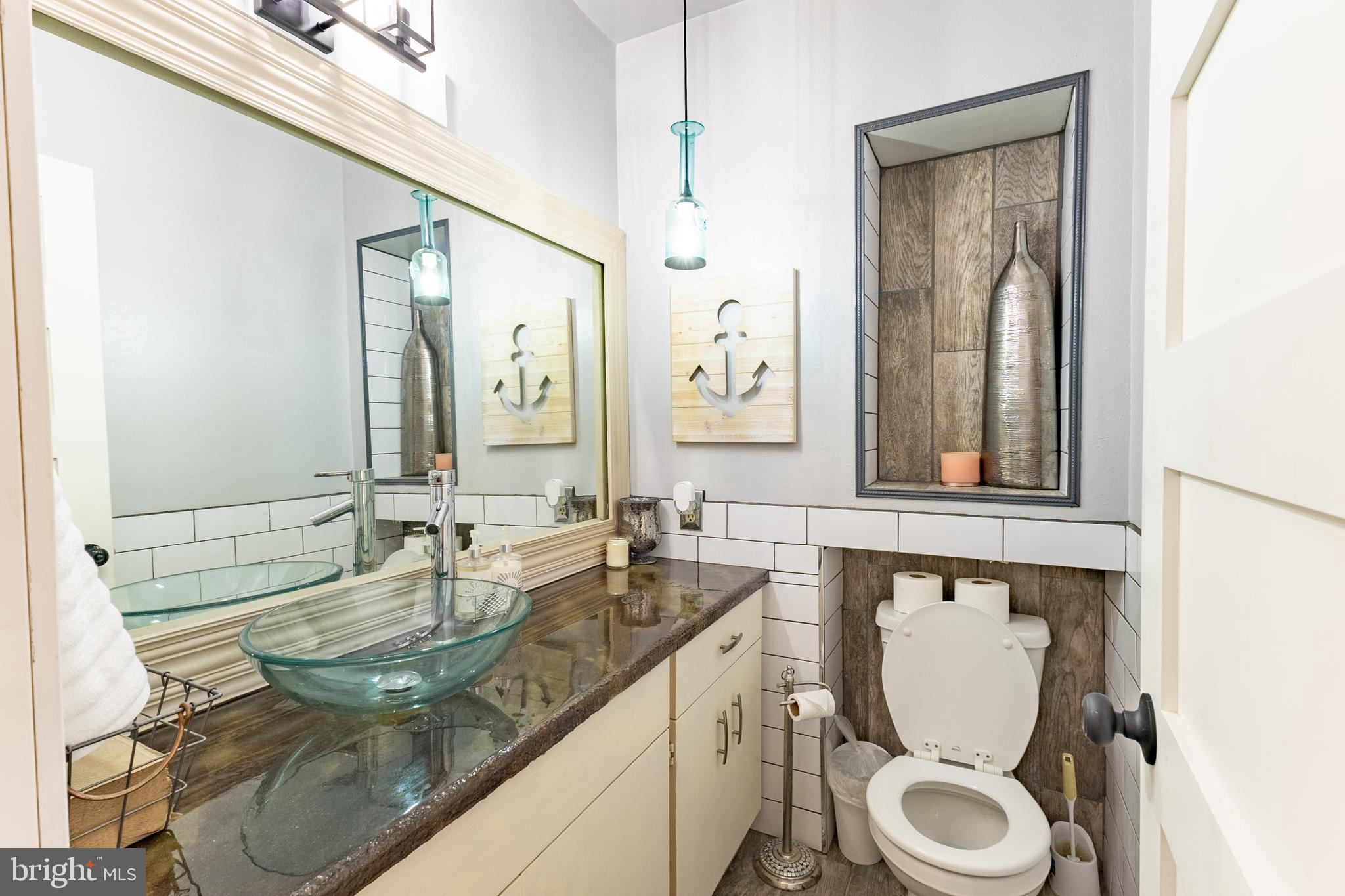 YORKVILLE - Residential