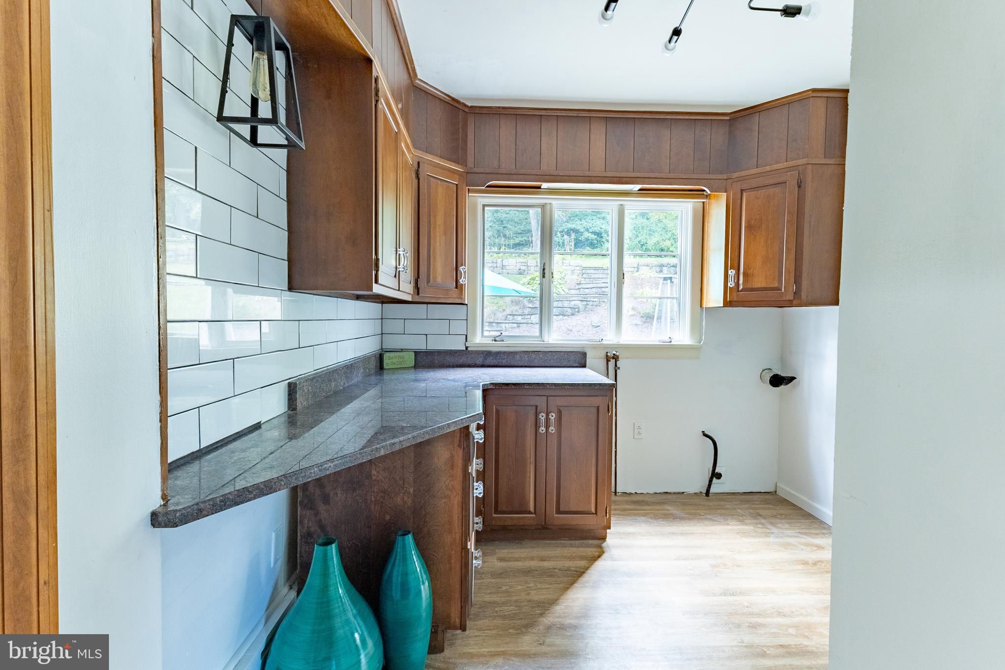 YORKVILLE - Residential