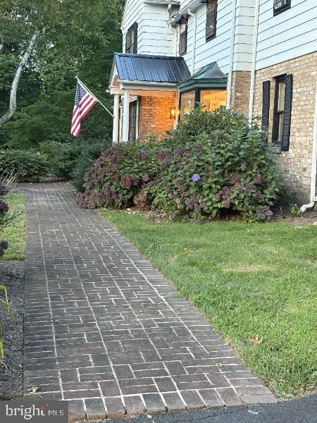 YORKVILLE - Residential