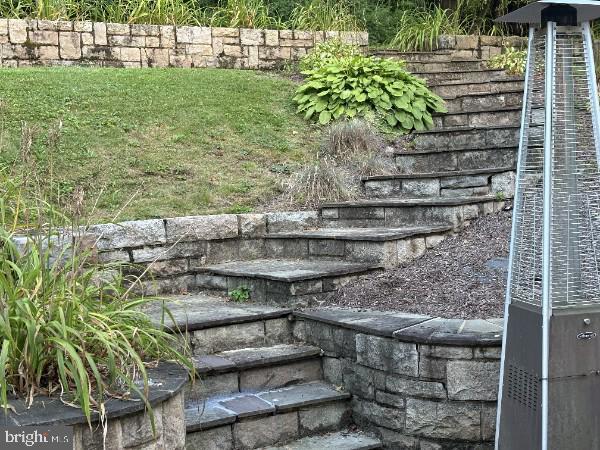 YORKVILLE - Residential