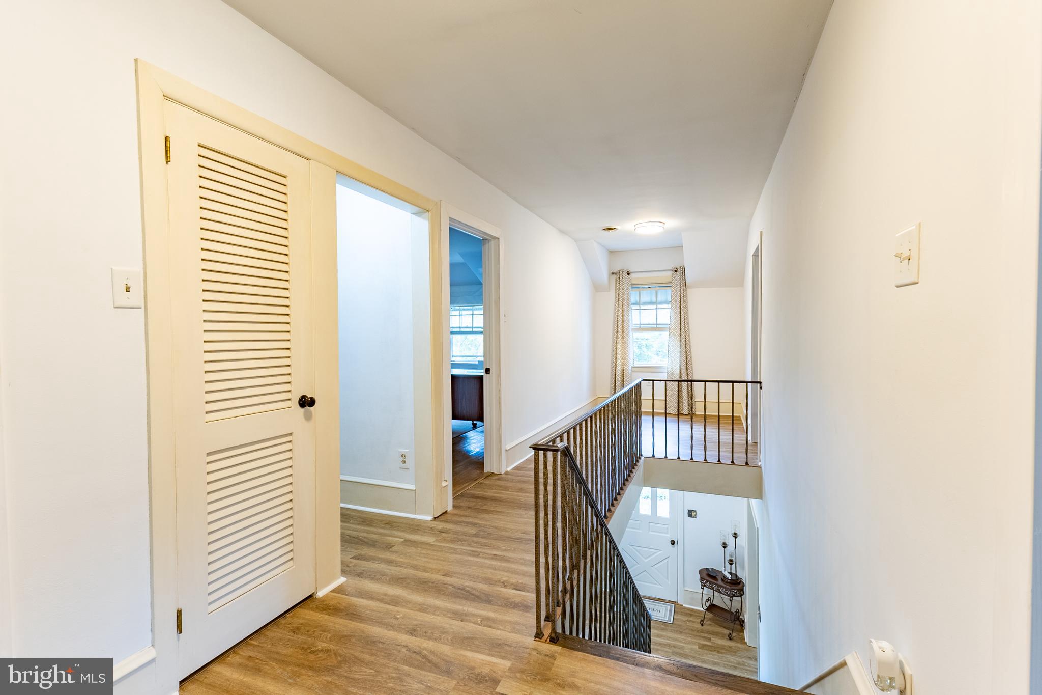 YORKVILLE - Residential