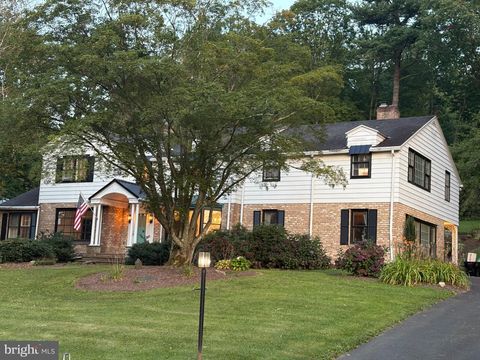 1621 HOWARD AVENUE POTTSVILLE PA 17901