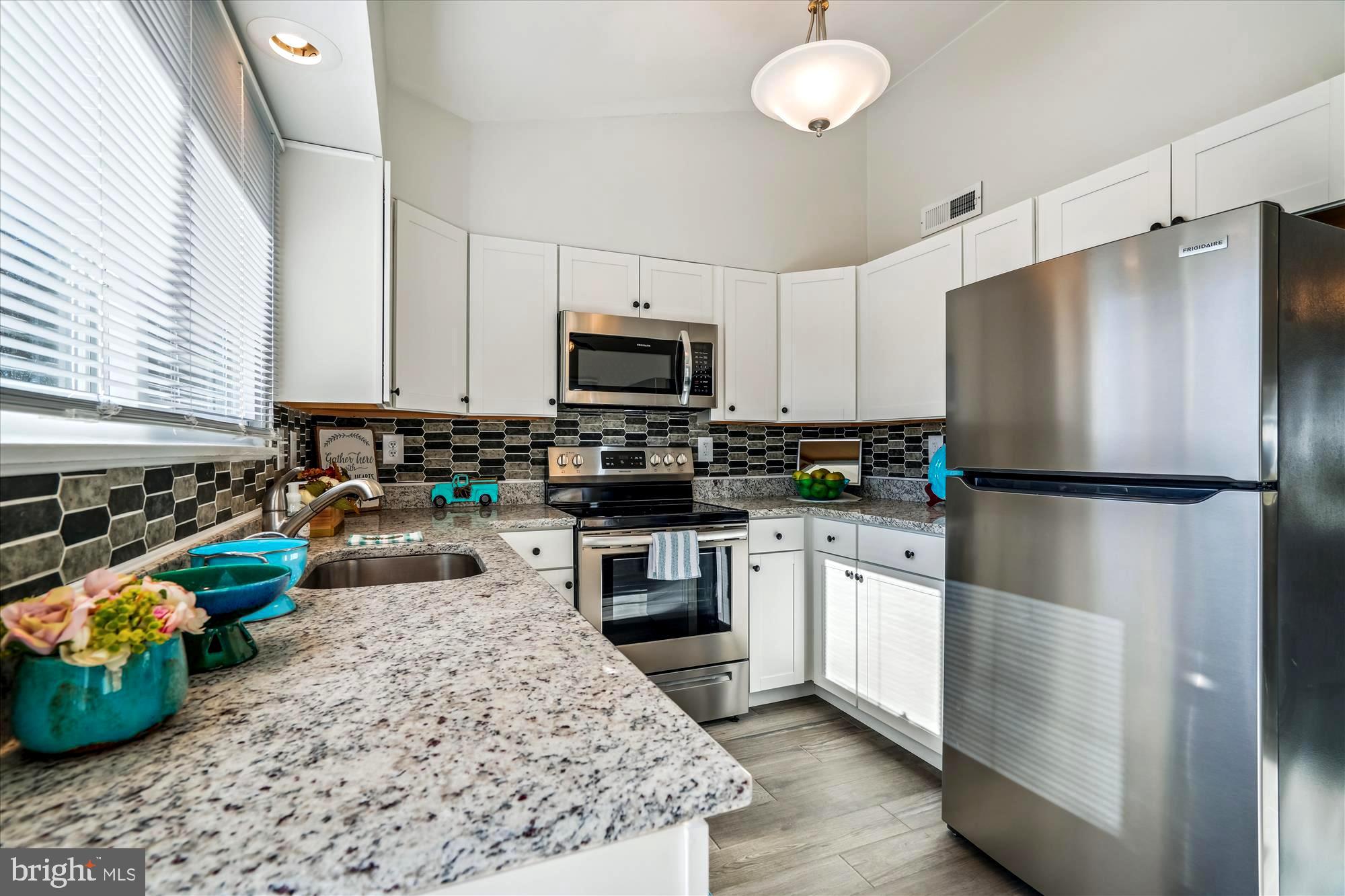 POINTER RIDGE AT COLLINGTON - Residential Lease