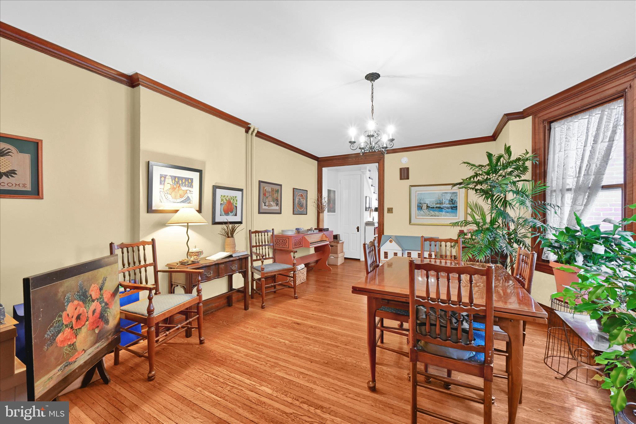 CHESTNUT HILL - Residential