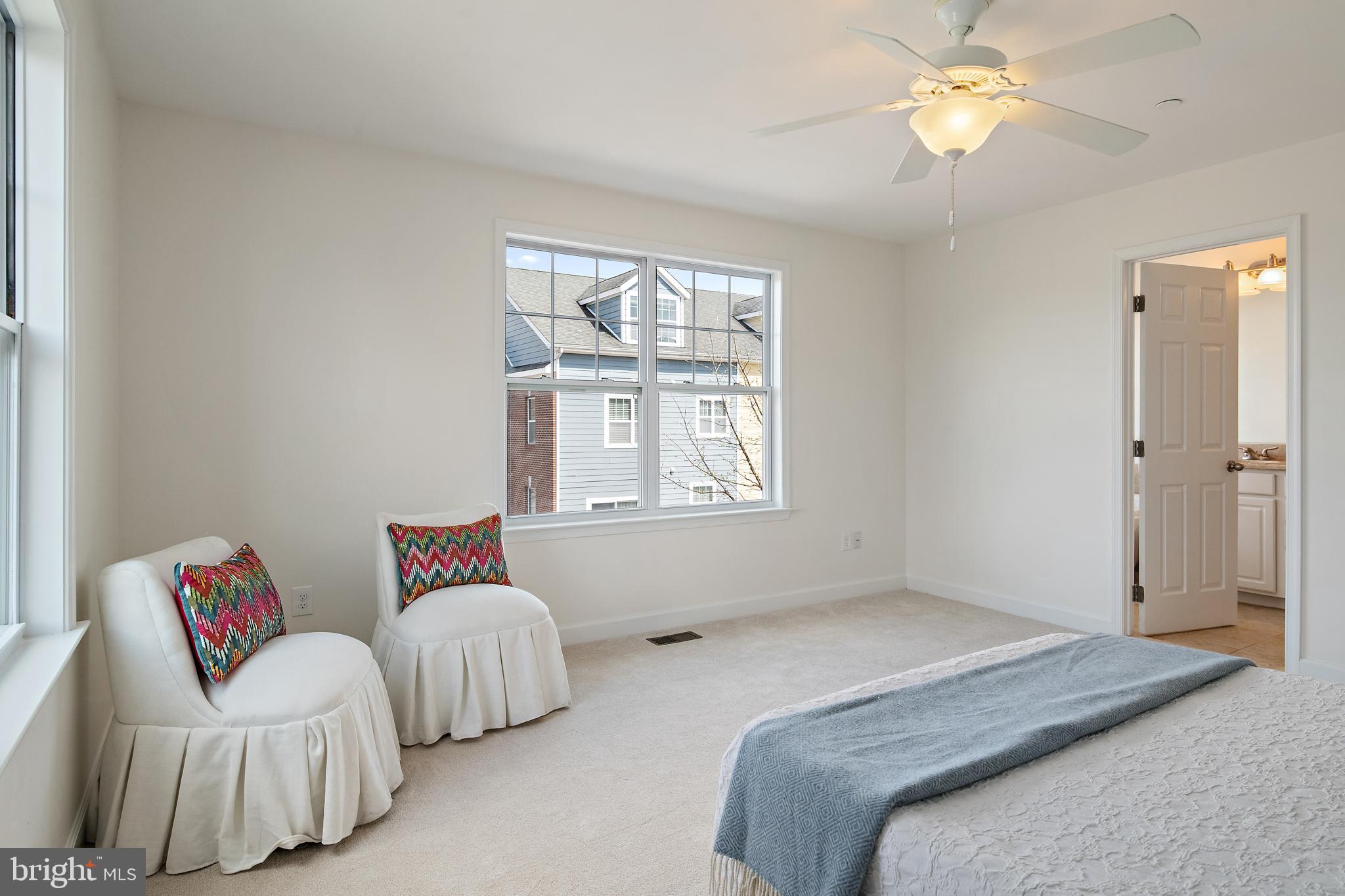 MURRAY HILL - Residential