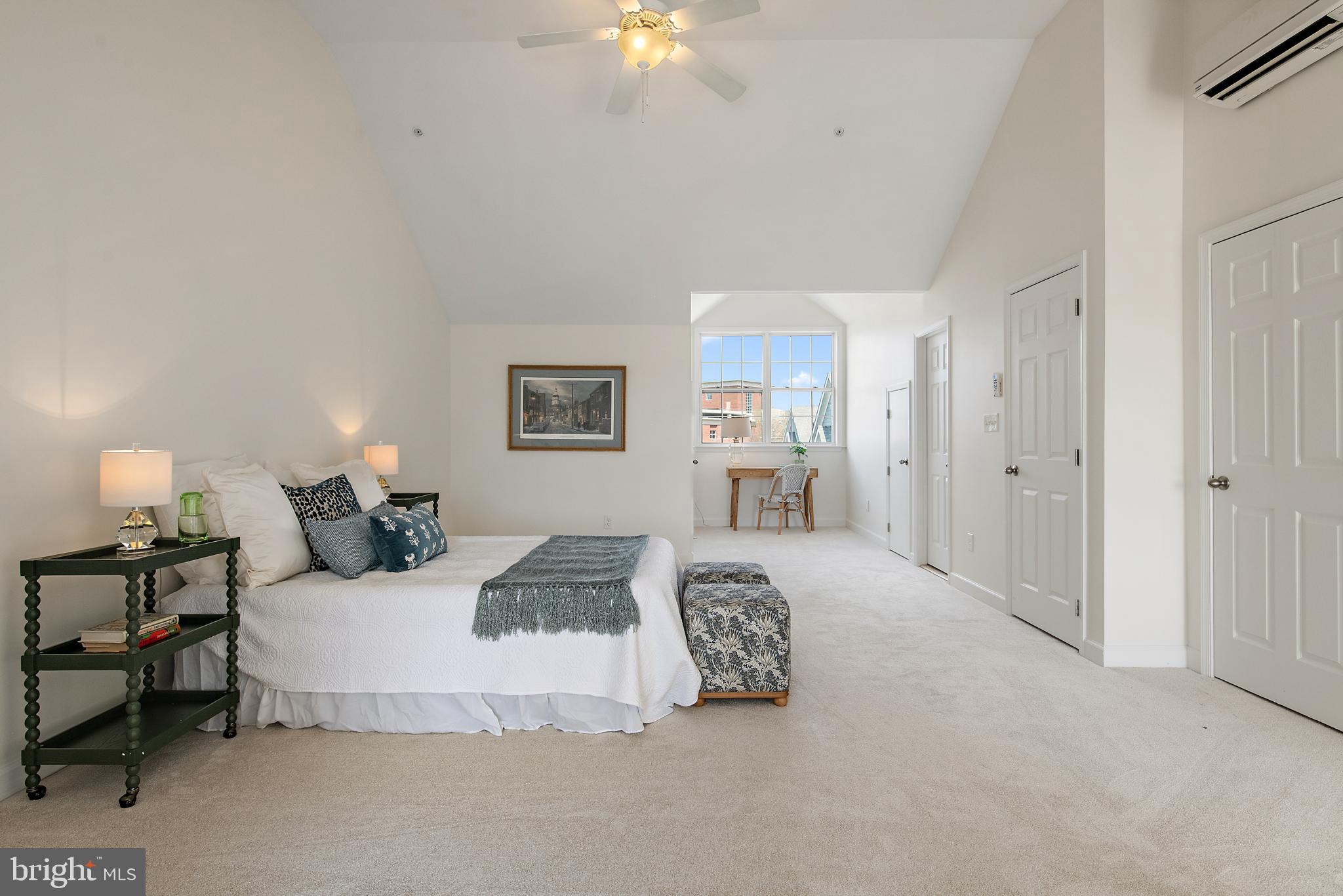 MURRAY HILL - Residential