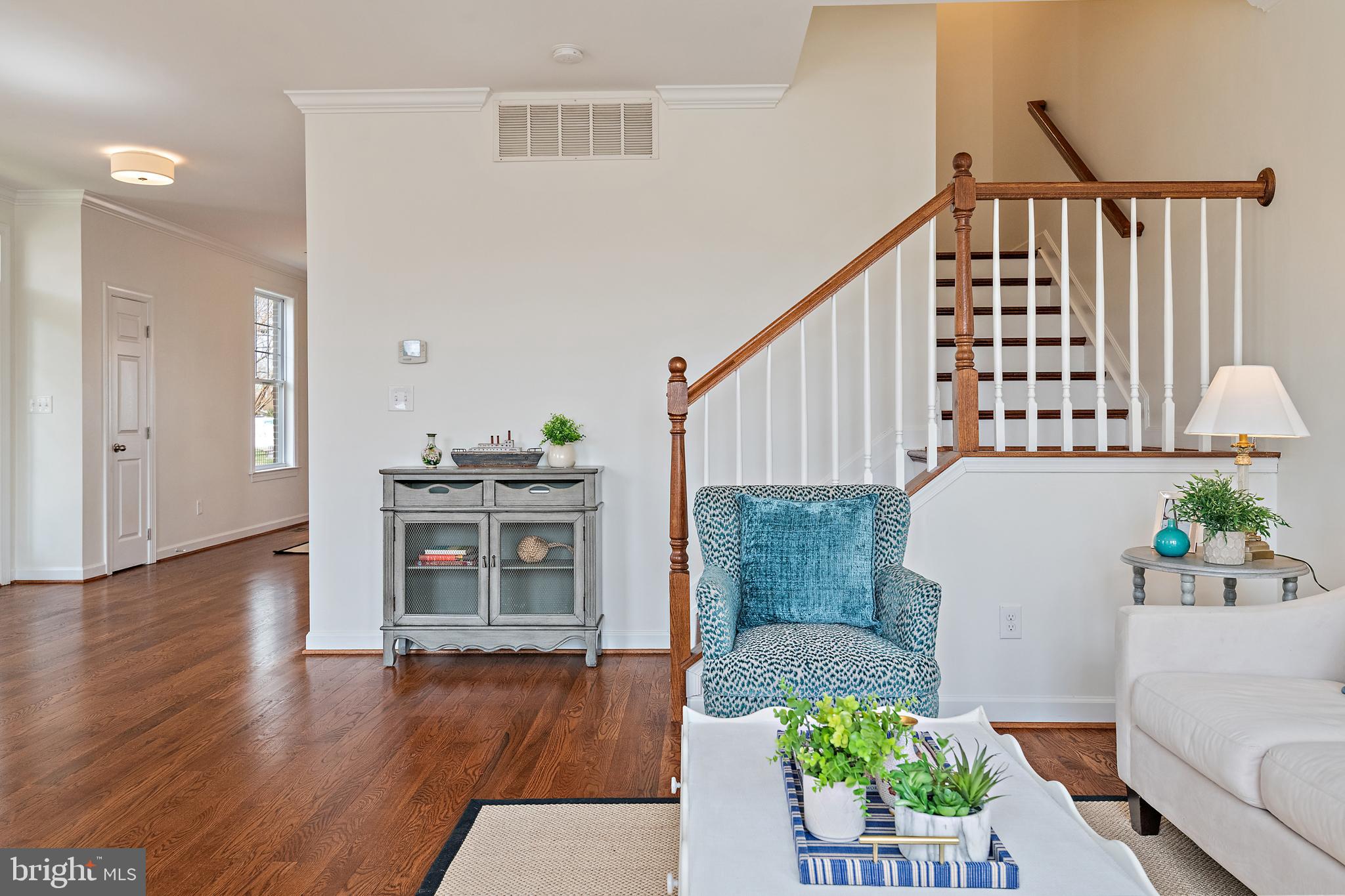 MURRAY HILL - Residential