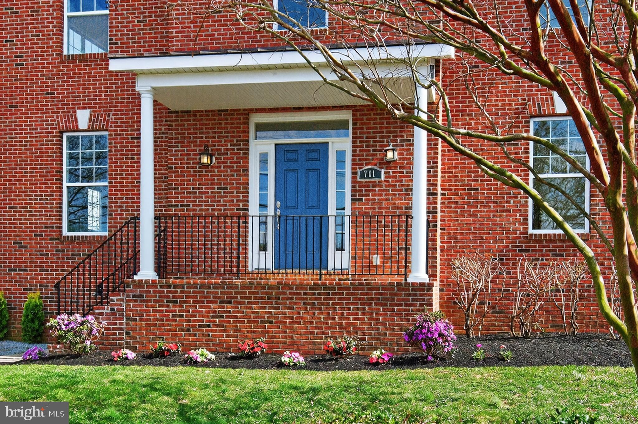 MURRAY HILL - Residential