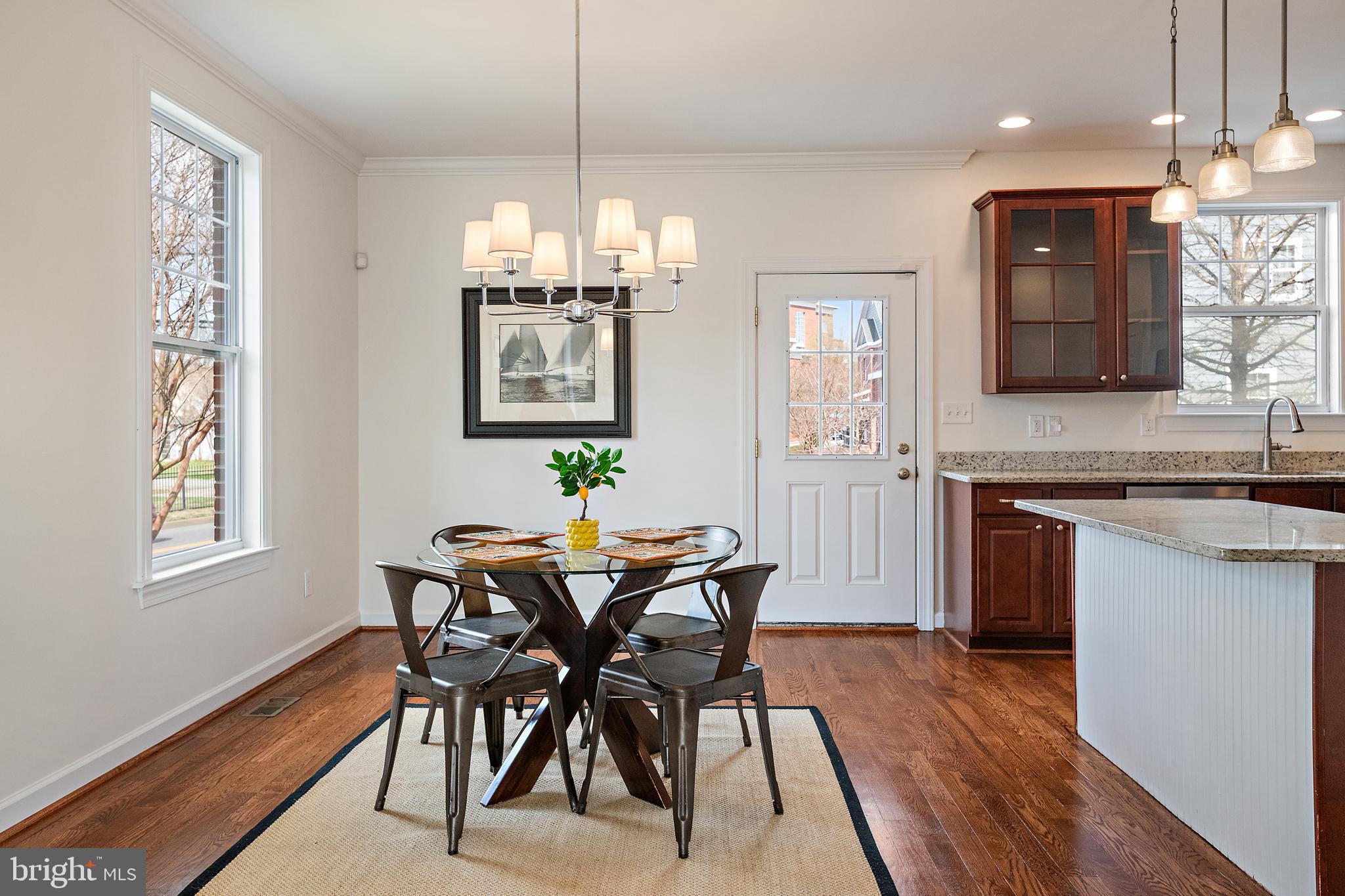 MURRAY HILL - Residential