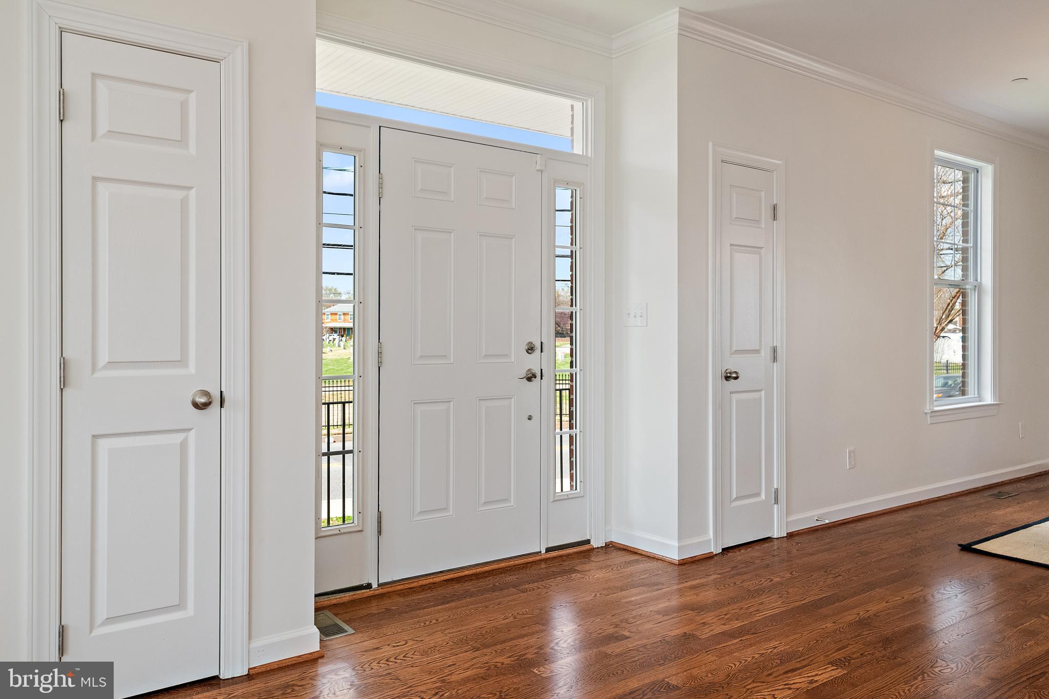 MURRAY HILL - Residential