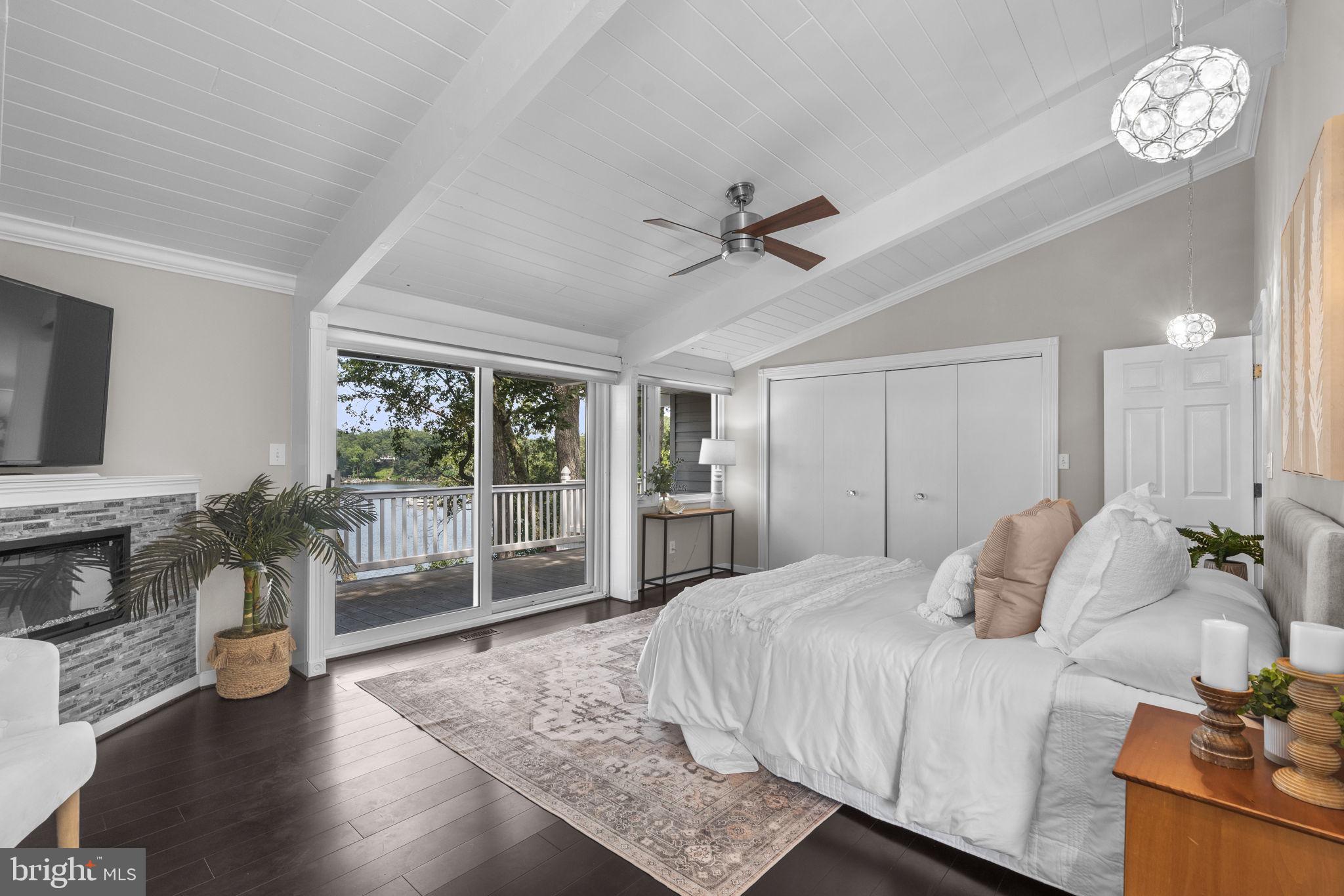 SOUTHWATER POINT - Residential