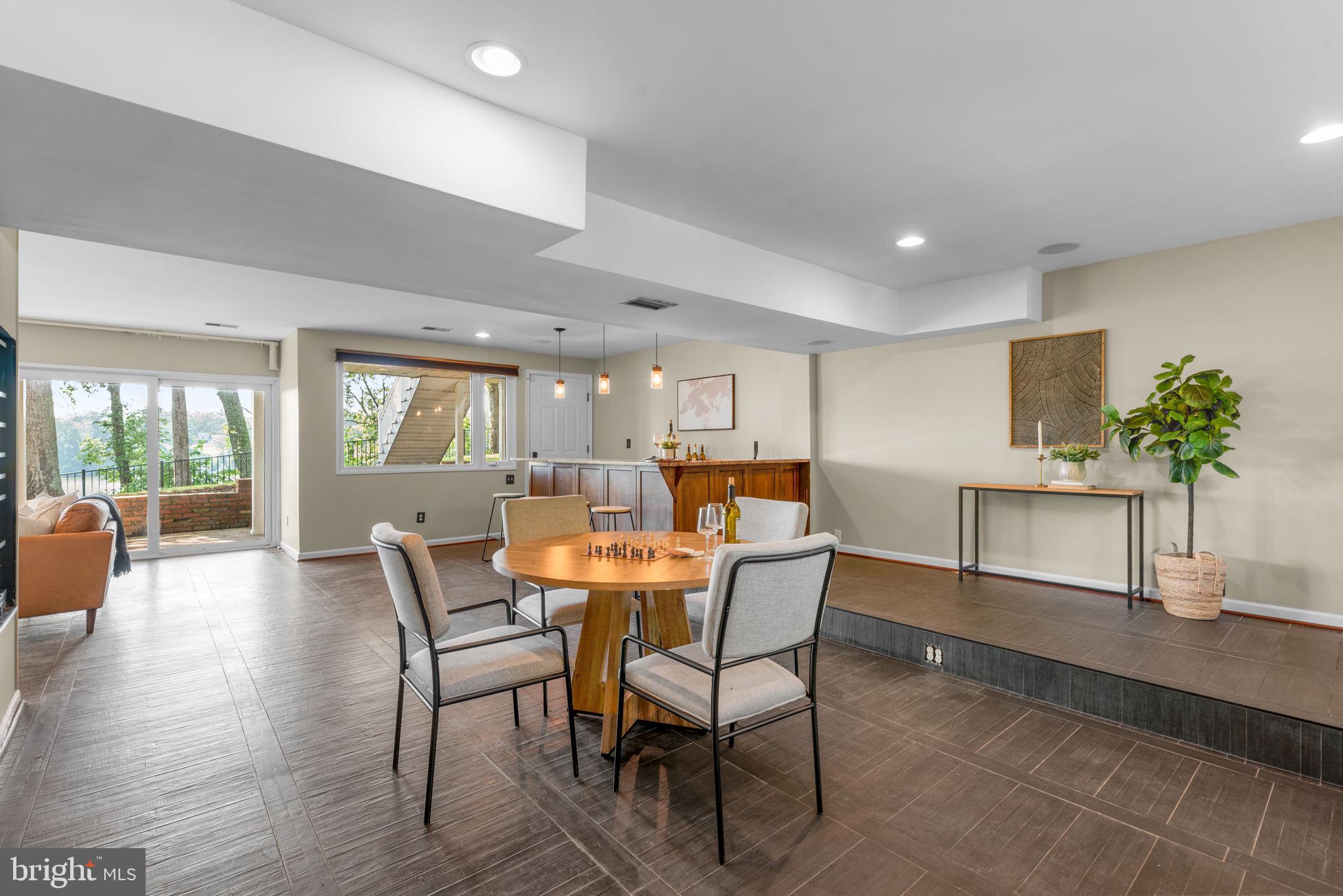 SOUTHWATER POINT - Residential