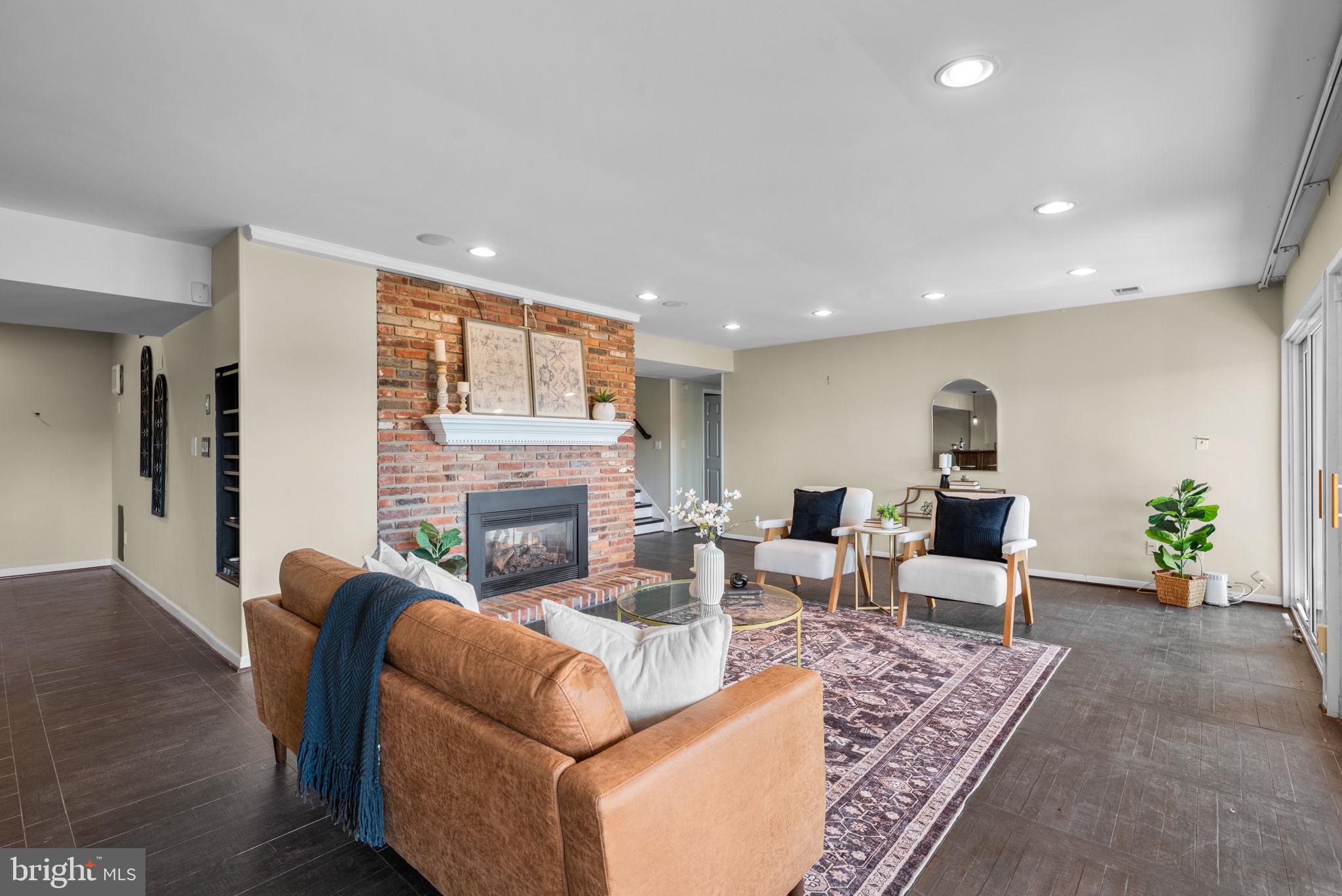 SOUTHWATER POINT - Residential