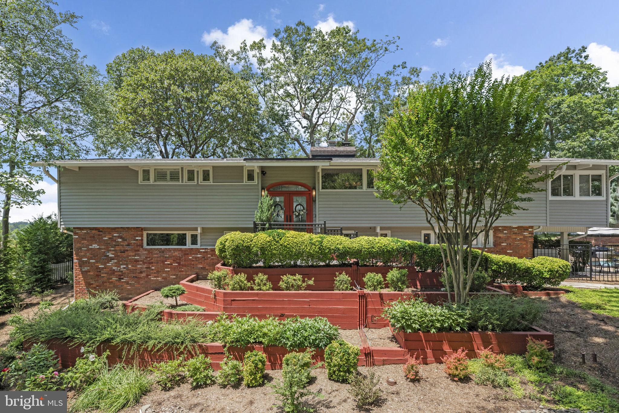 SOUTHWATER POINT - Residential