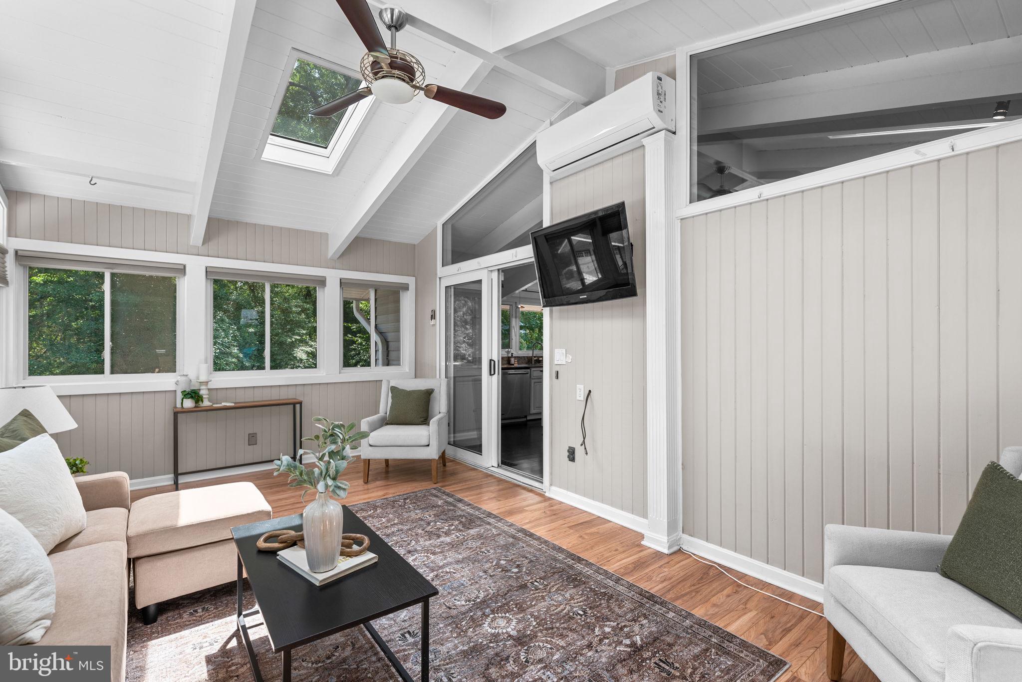 SOUTHWATER POINT - Residential