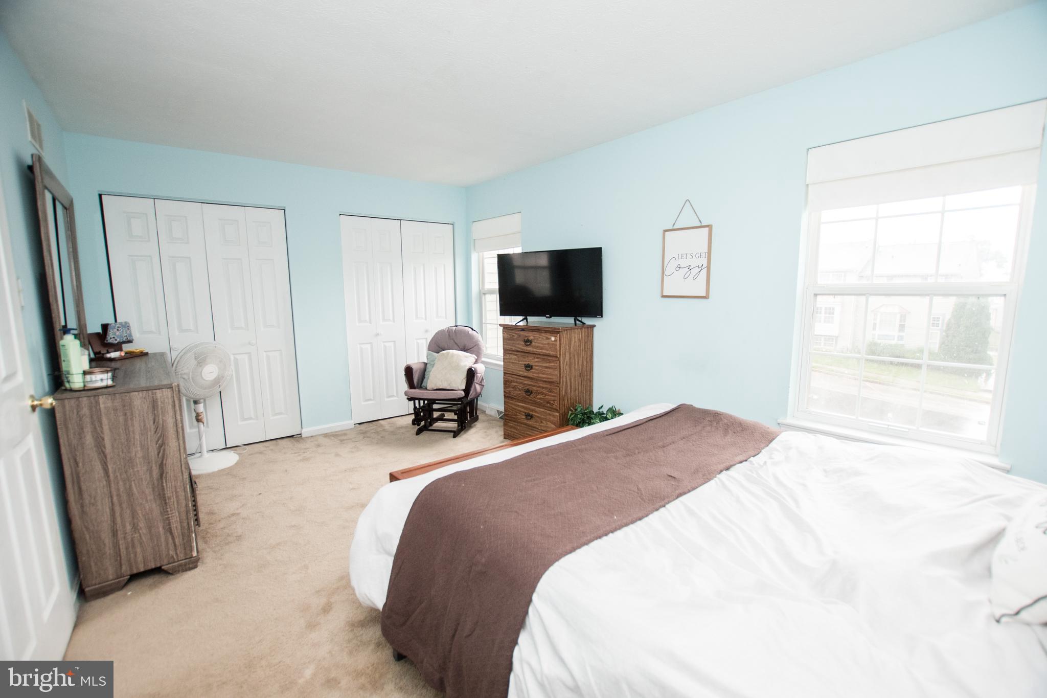 SMALL CROSSINGS - Residential