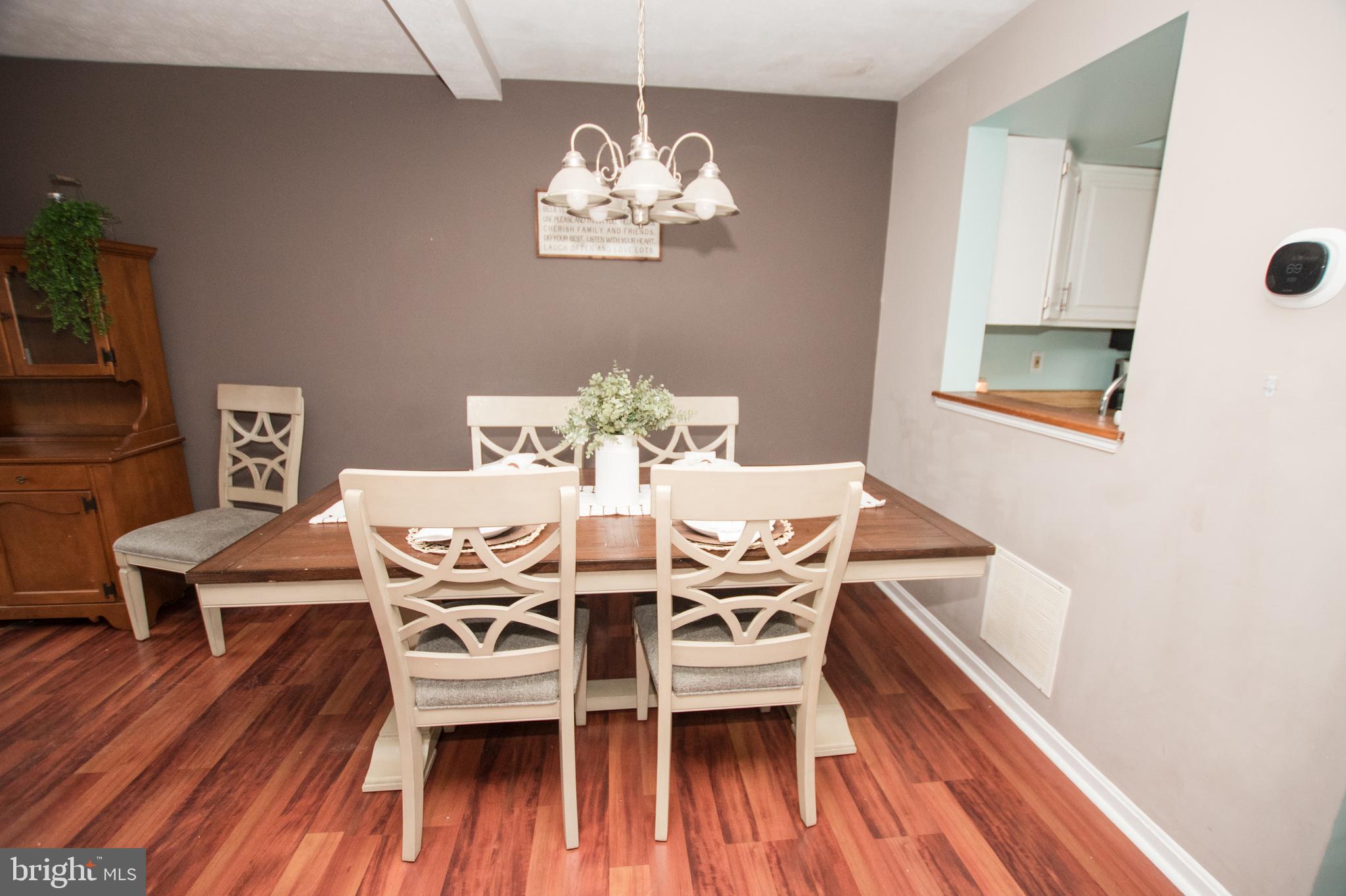 SMALL CROSSINGS - Residential