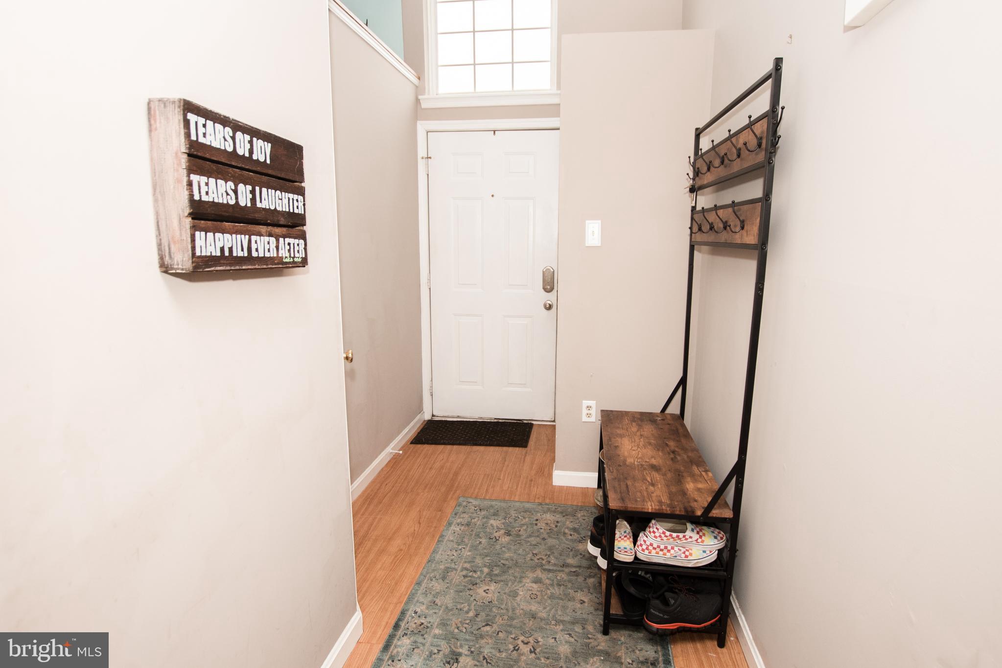 SMALL CROSSINGS - Residential