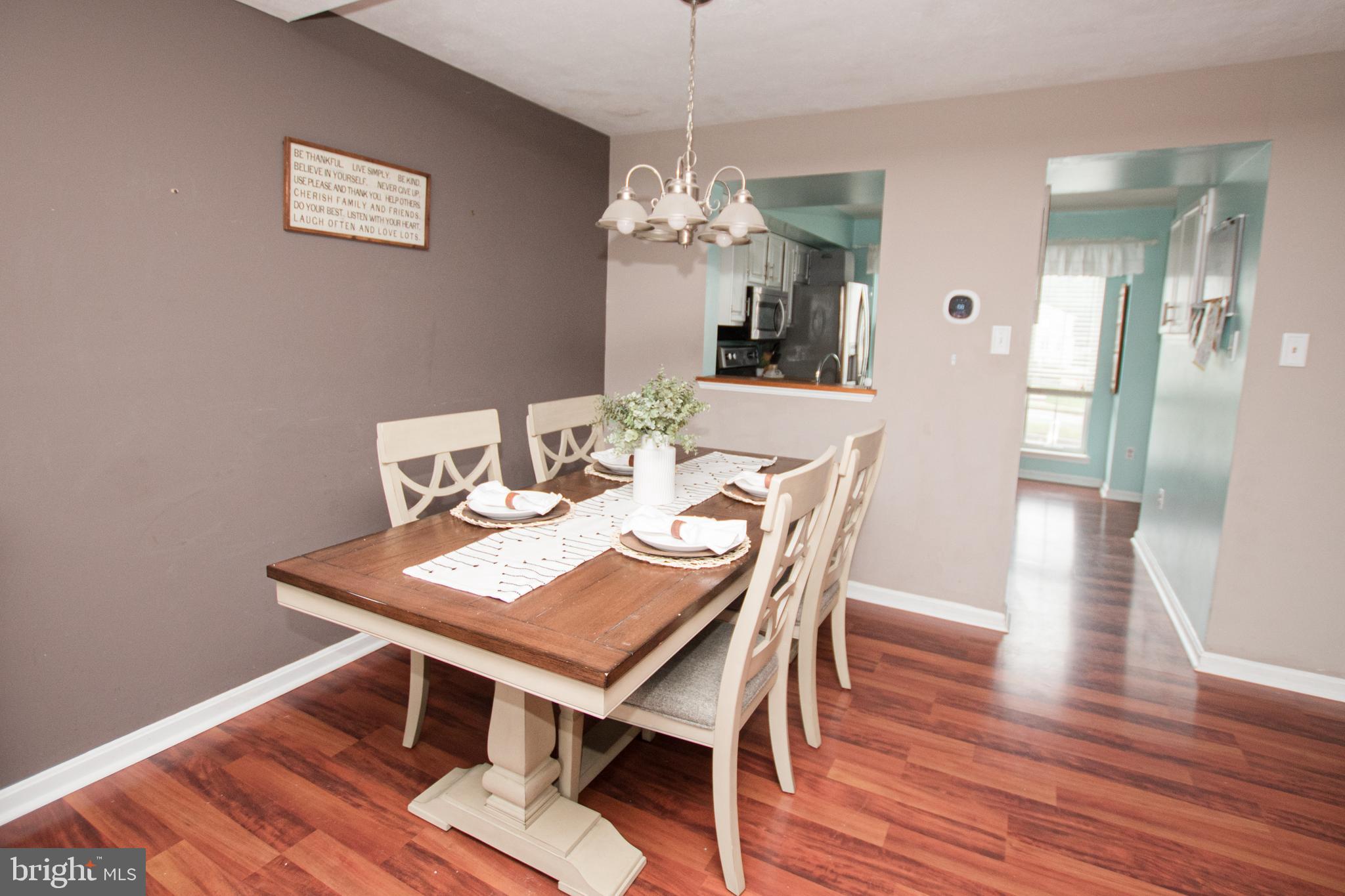 SMALL CROSSINGS - Residential