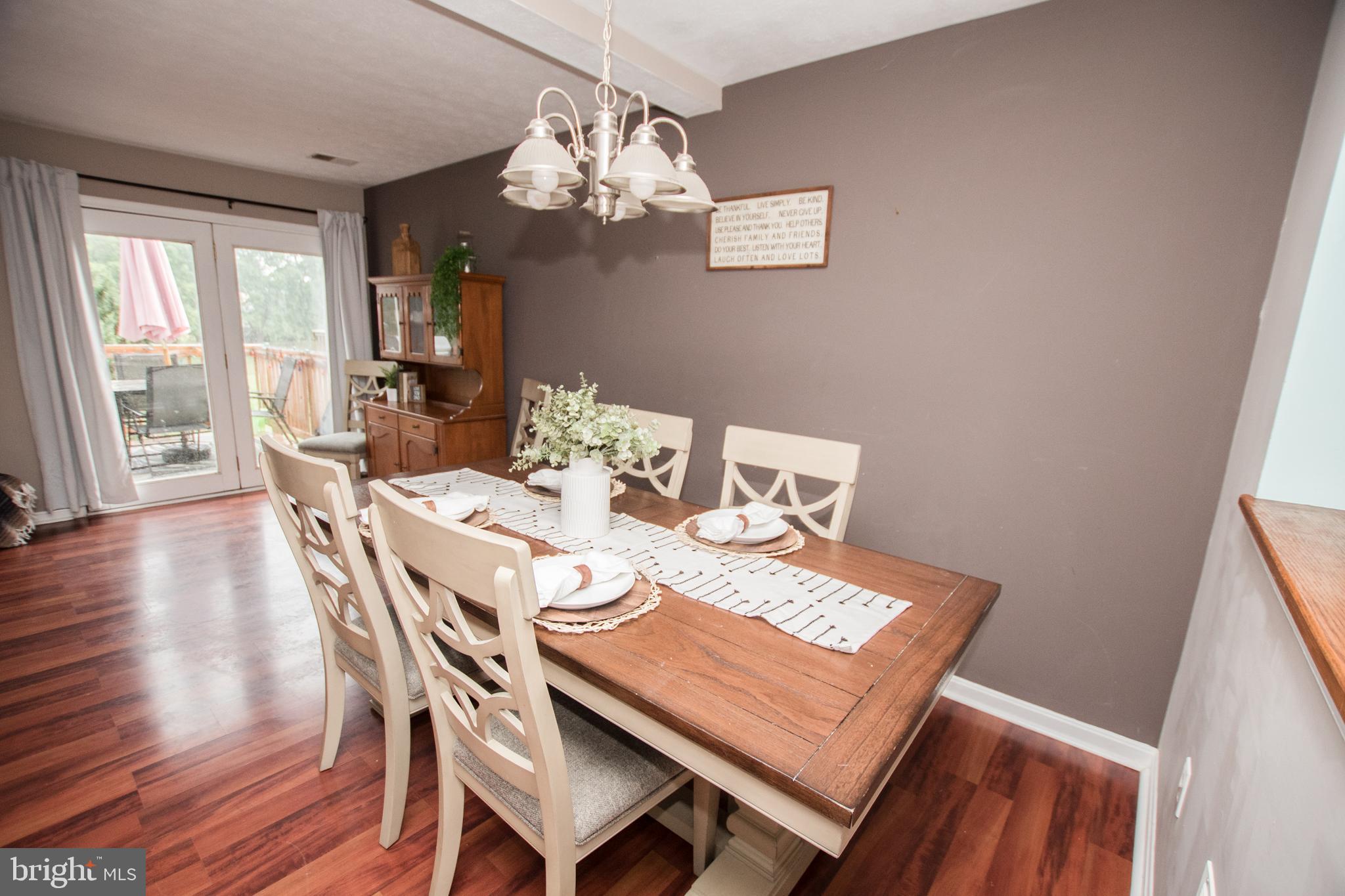 SMALL CROSSINGS - Residential