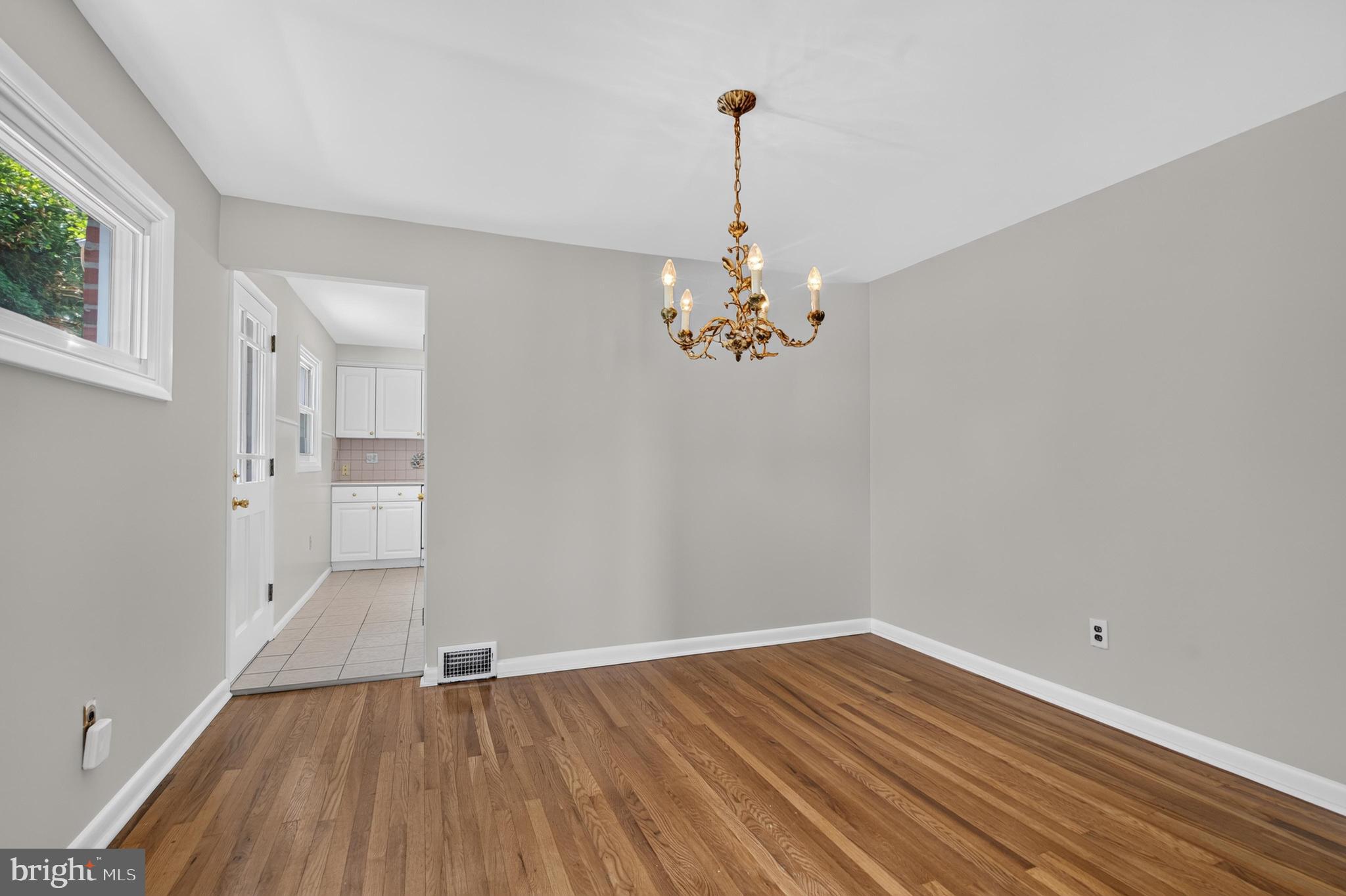 1107 EVERGREEN AVENUE