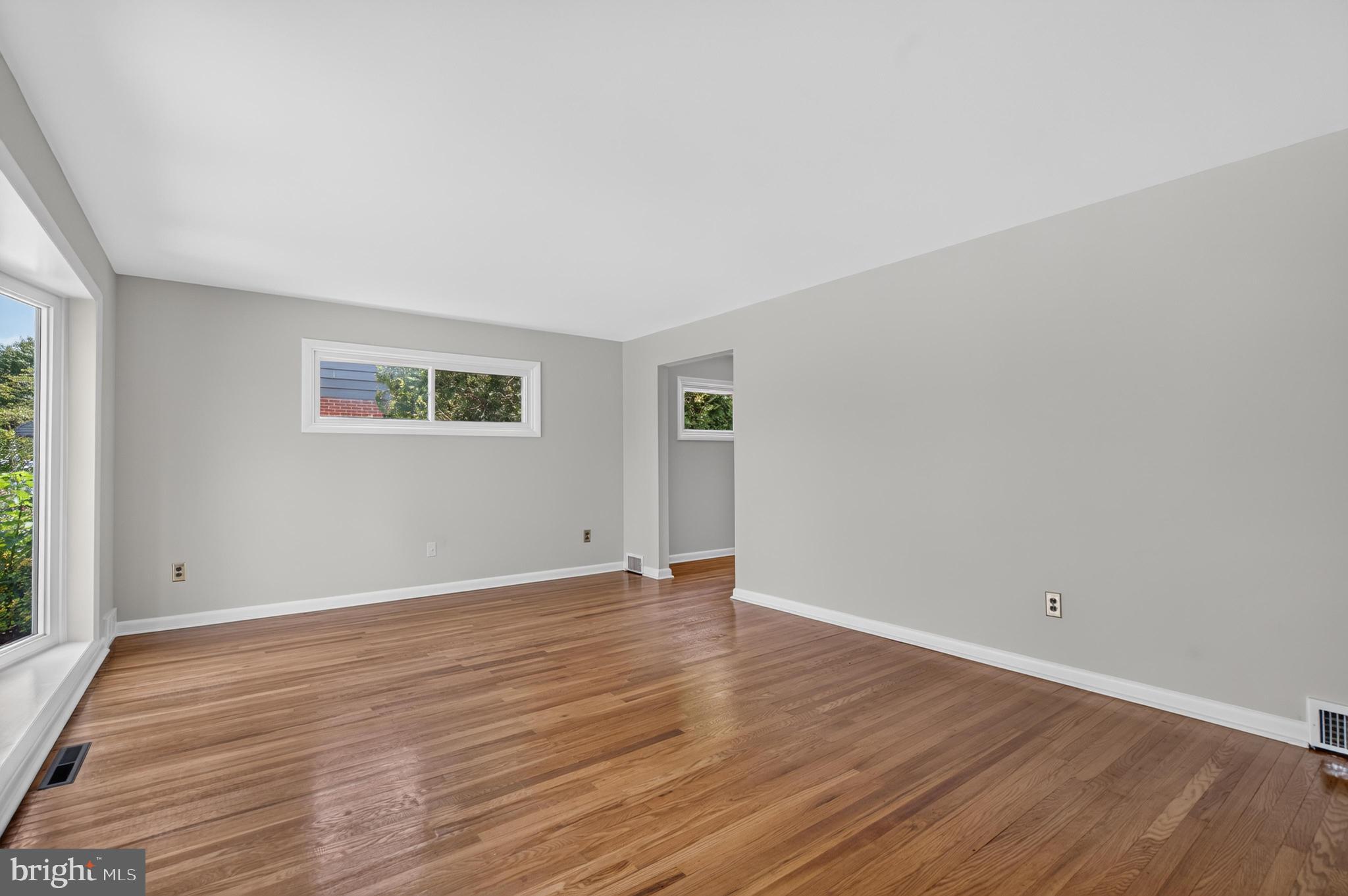 1107 EVERGREEN AVENUE