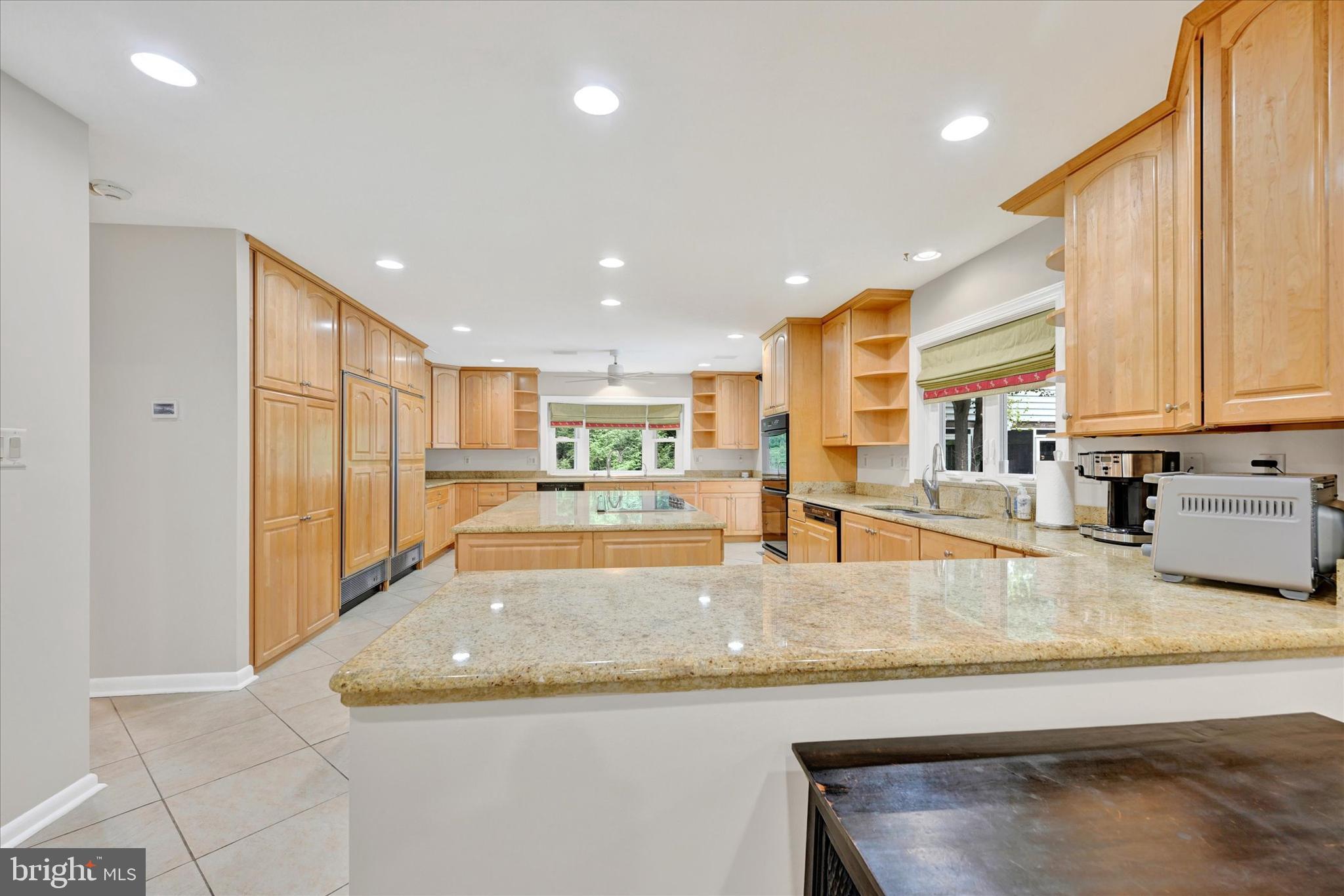 VELVET RIDGE - Residential