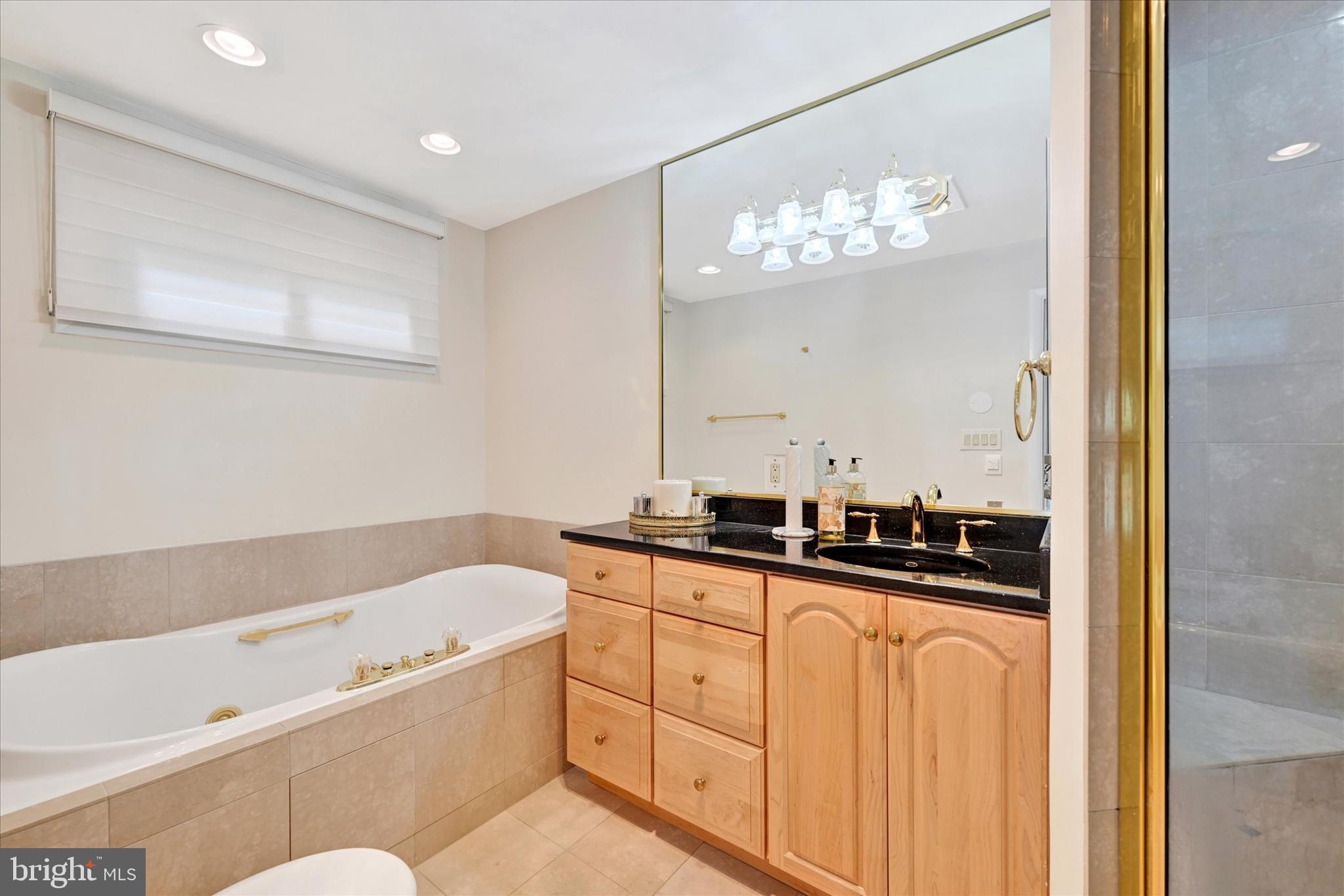 VELVET RIDGE - Residential