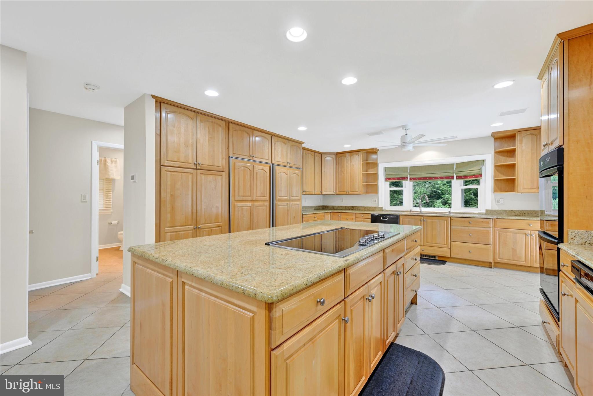 VELVET RIDGE - Residential