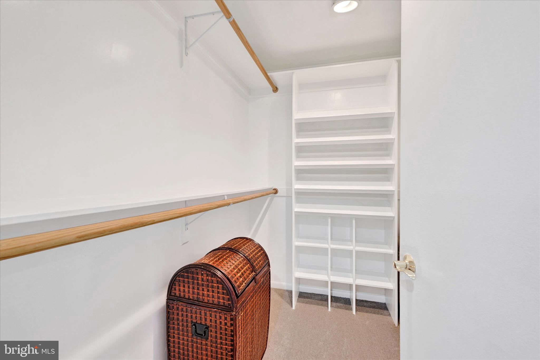 VELVET RIDGE - Residential