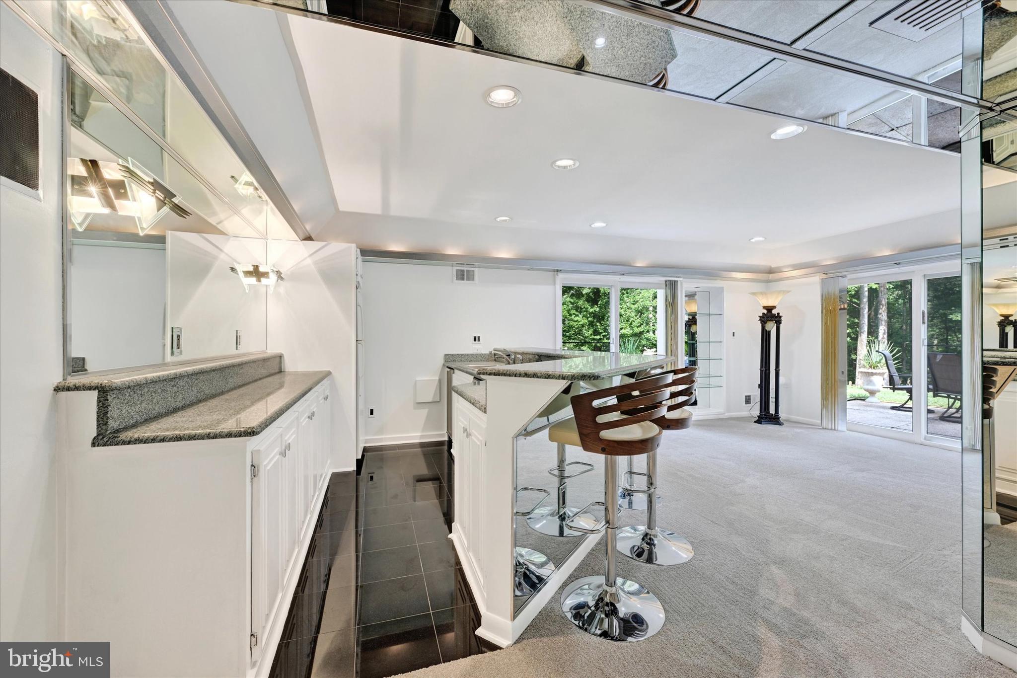 VELVET RIDGE - Residential