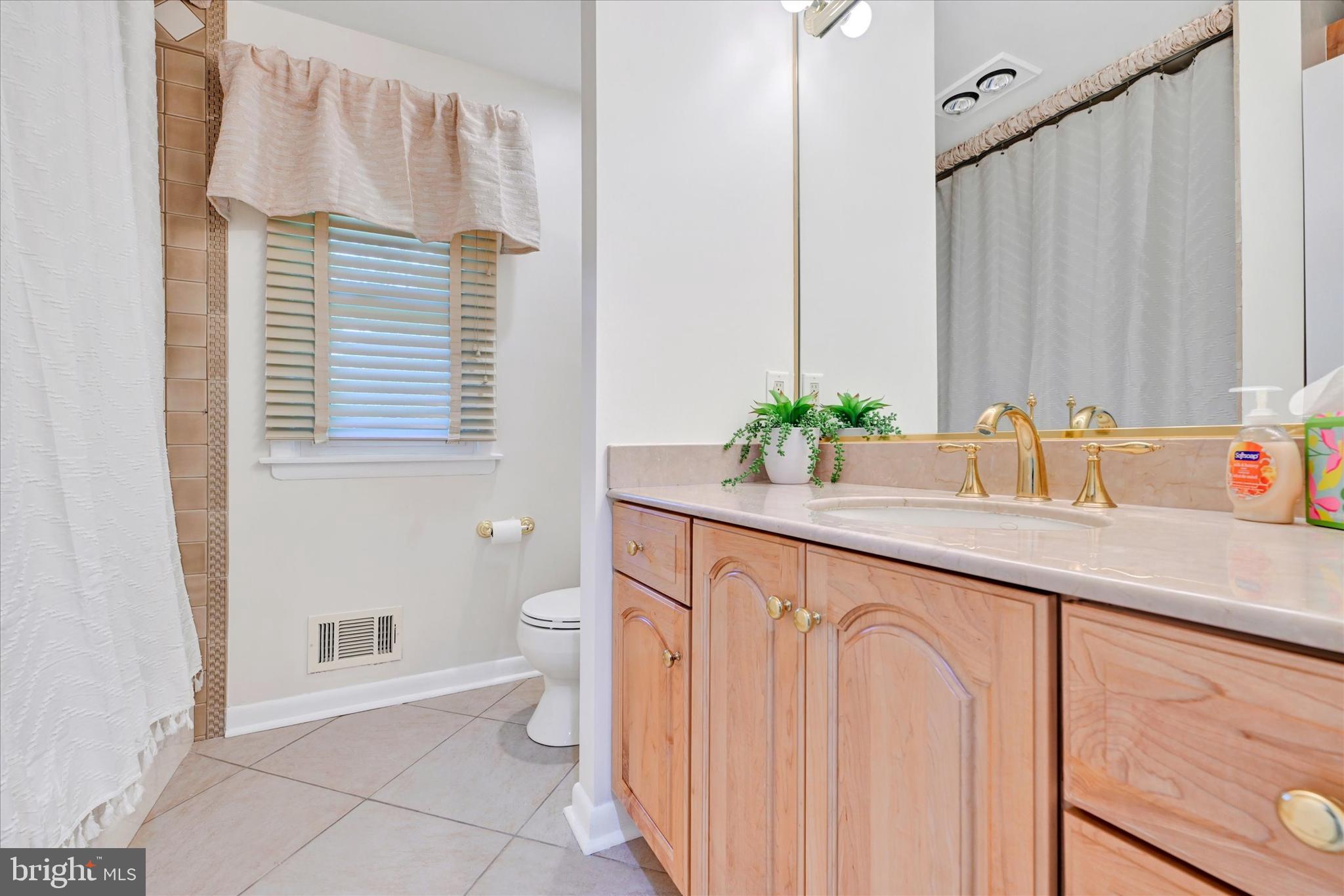 VELVET RIDGE - Residential