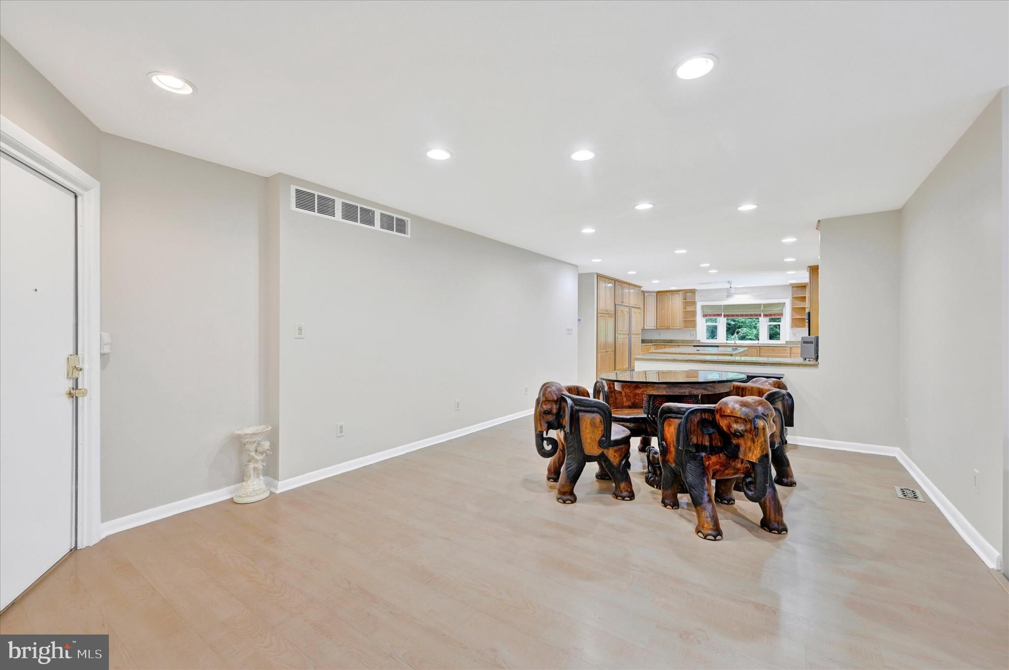 VELVET RIDGE - Residential