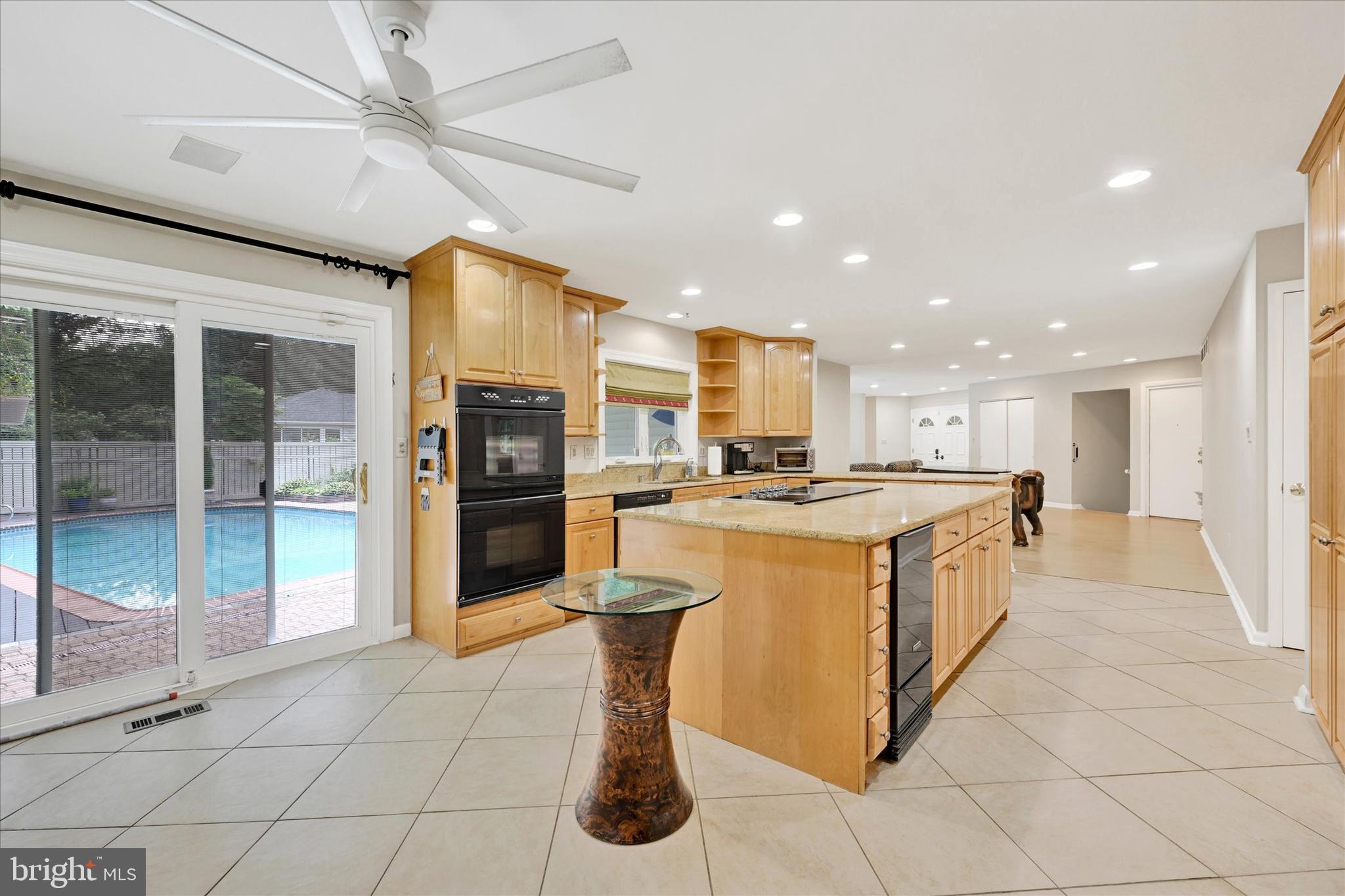 VELVET RIDGE - Residential