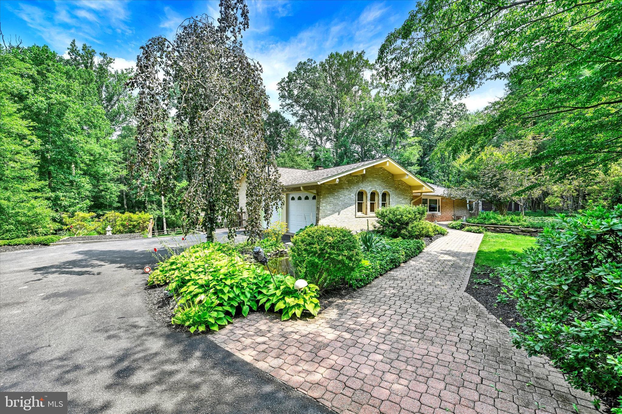 2304 VELVET RIDGE DRIVE