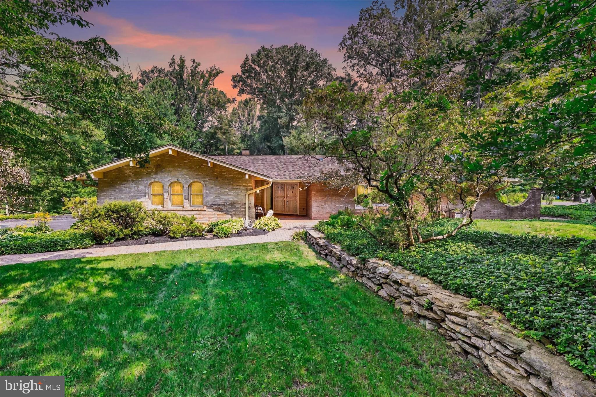 2304 VELVET RIDGE DRIVE