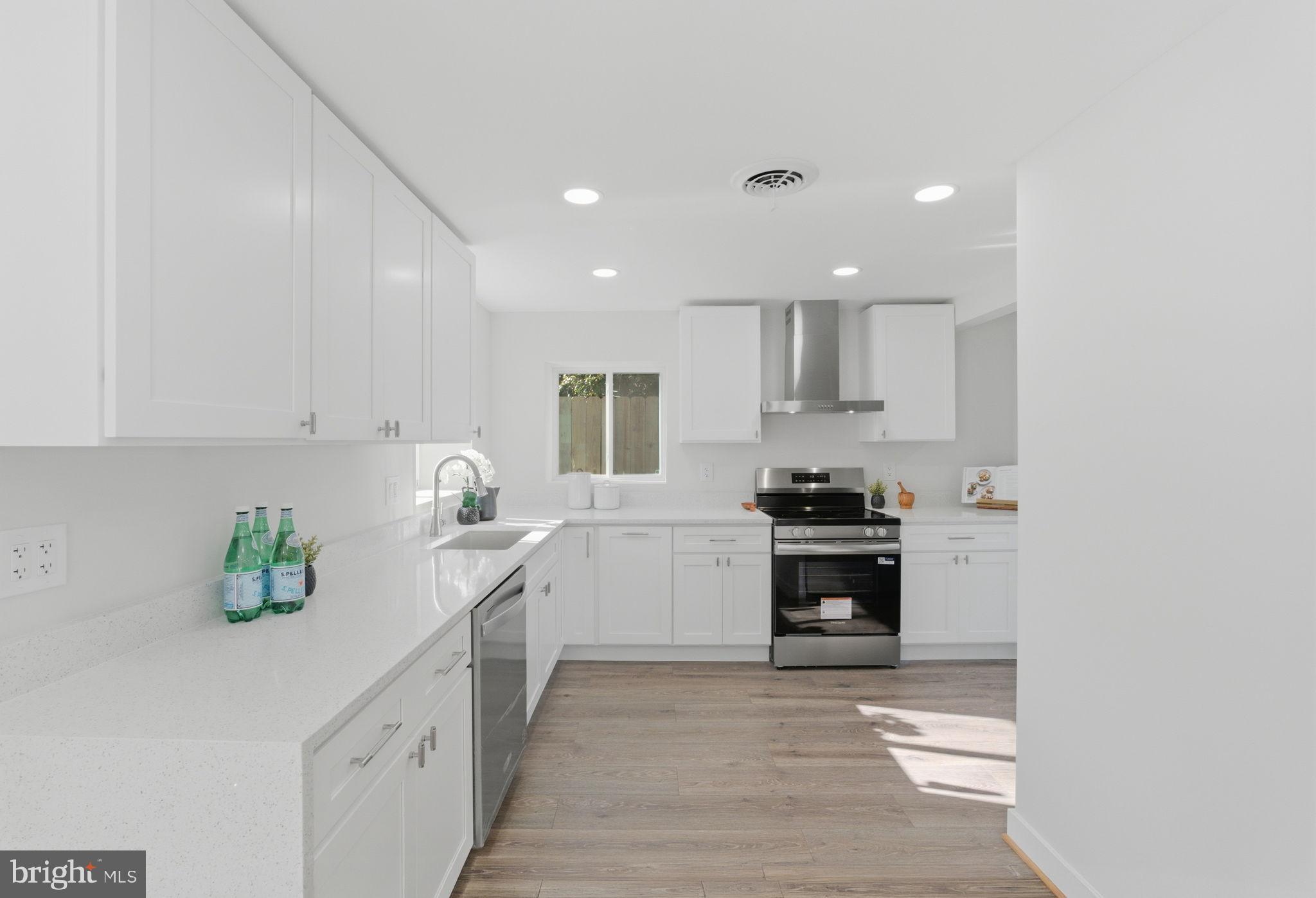 F E MATTINGLY - Residential