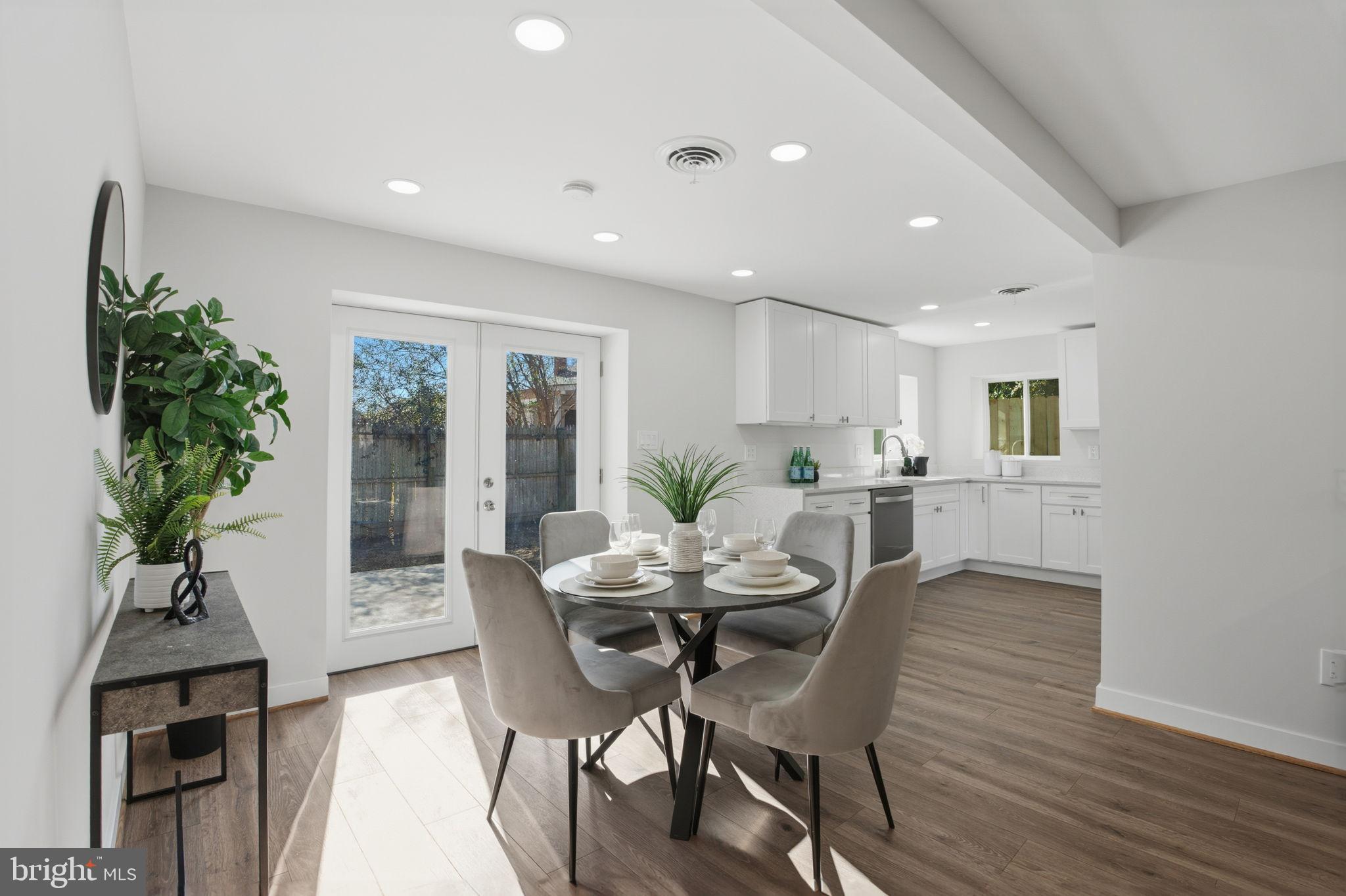 F E MATTINGLY - Residential