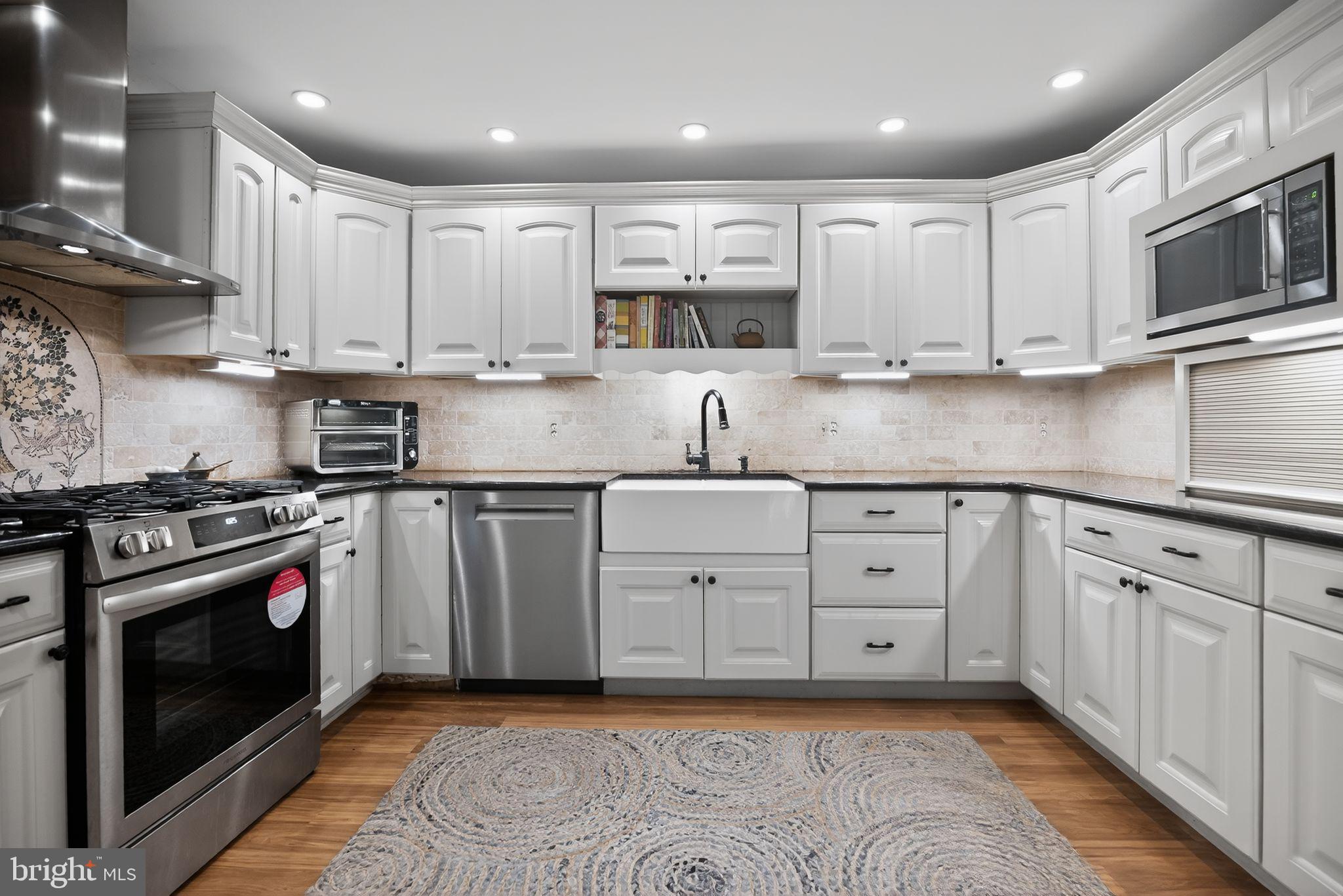 GLENSIDE - Residential