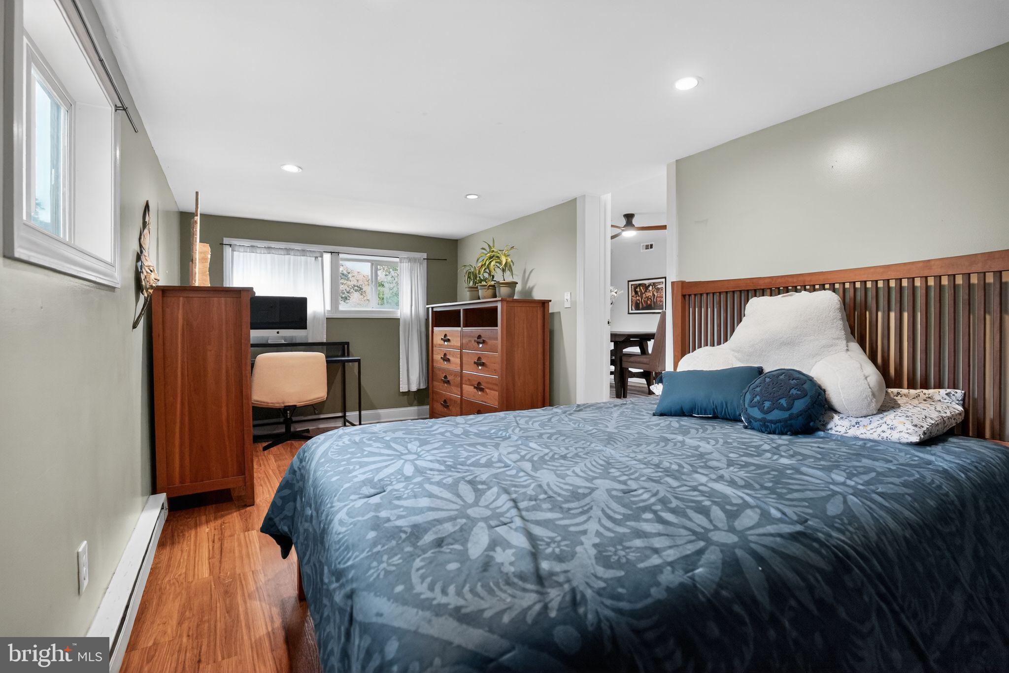 GLENSIDE - Residential