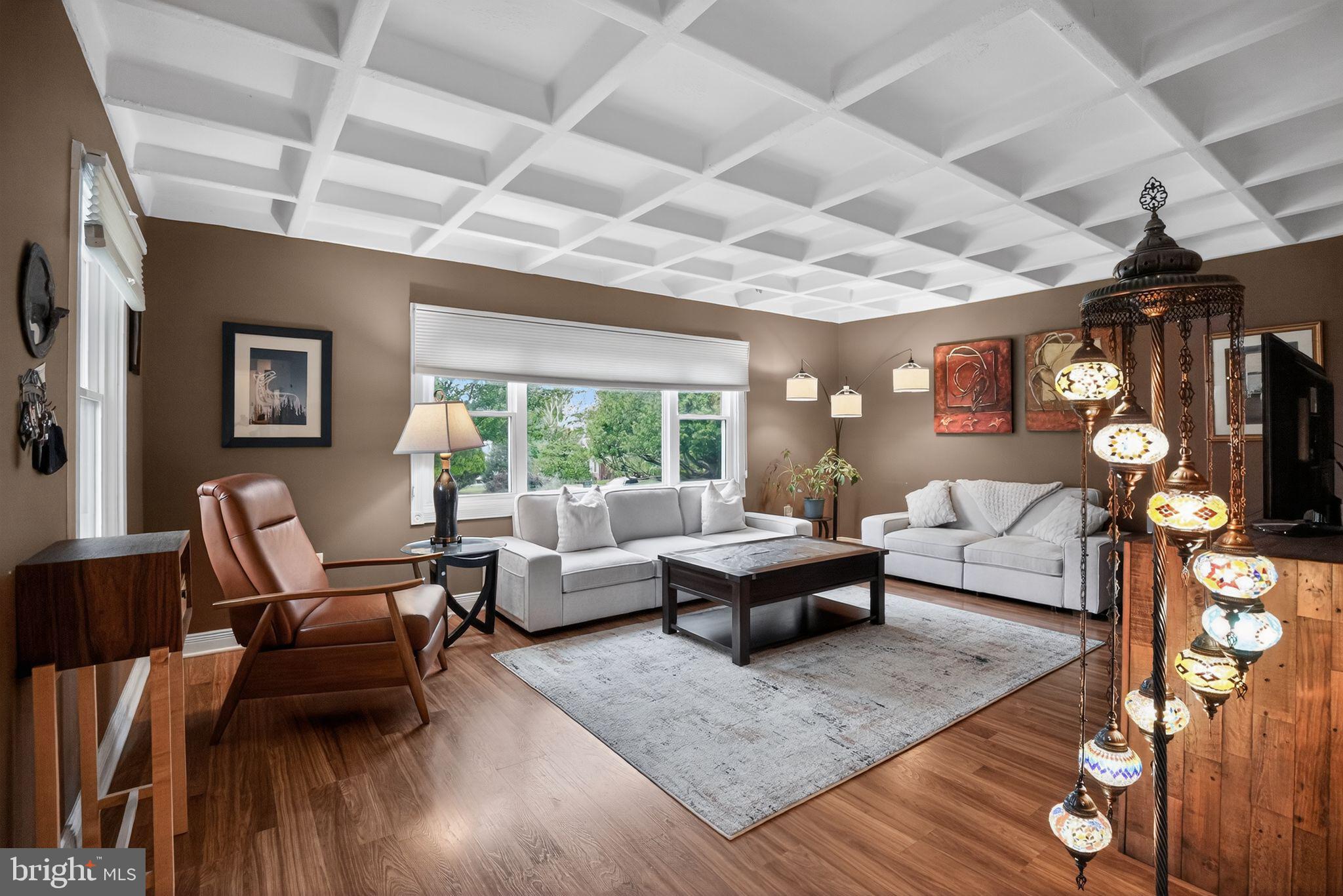 GLENSIDE - Residential