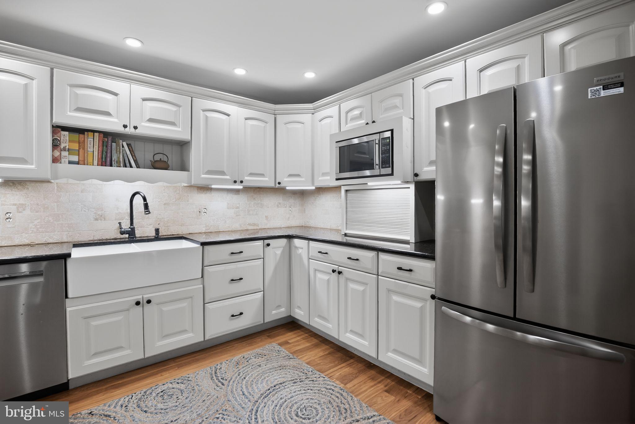 GLENSIDE - Residential