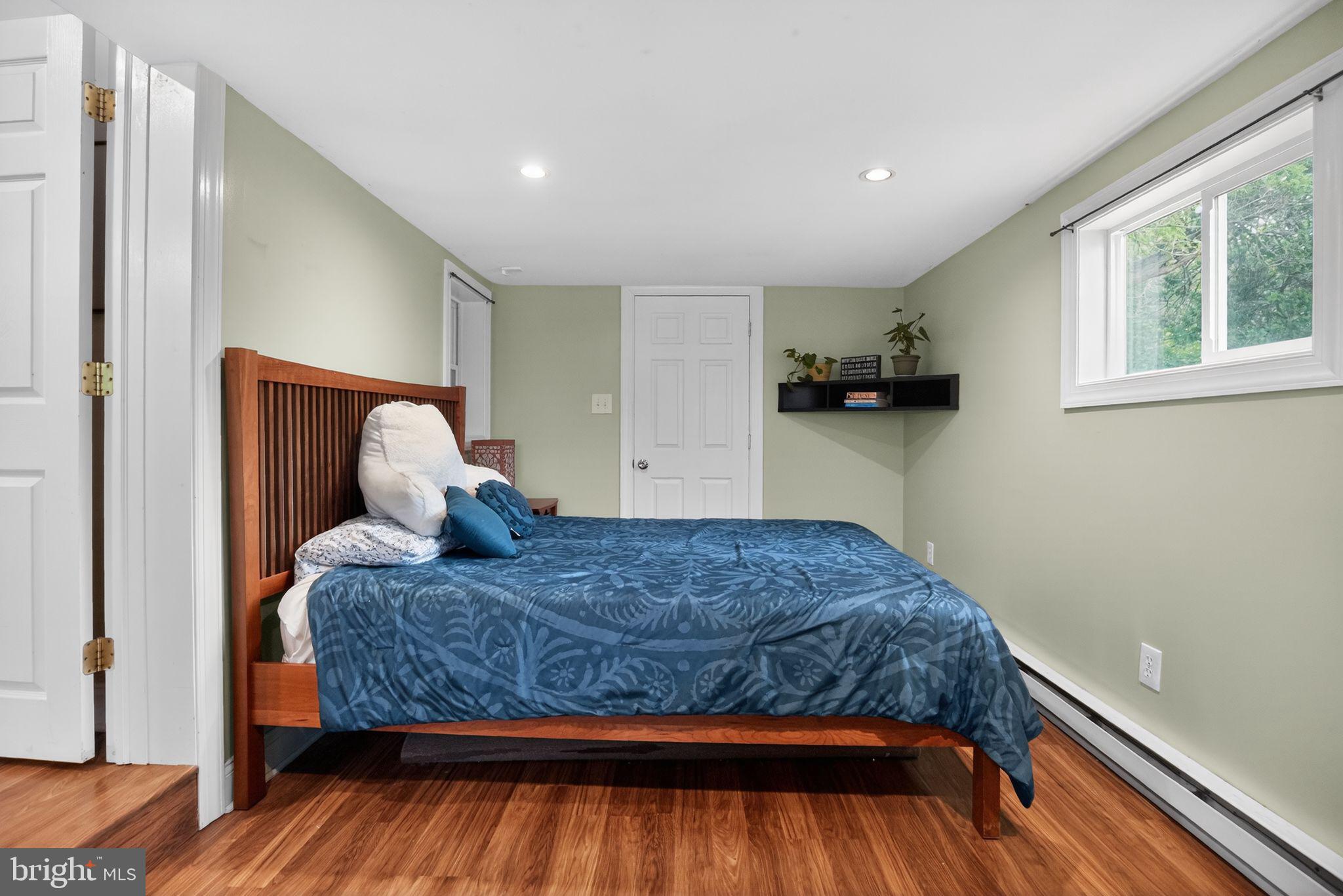 GLENSIDE - Residential