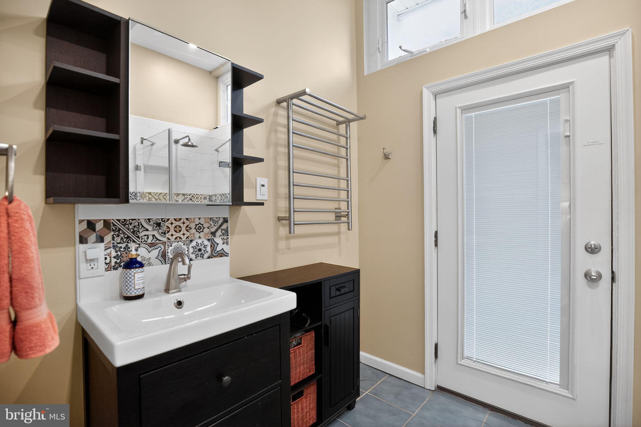 GLENSIDE - Residential