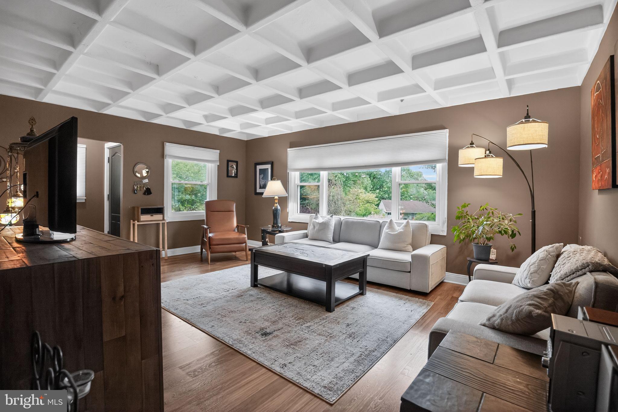 GLENSIDE - Residential