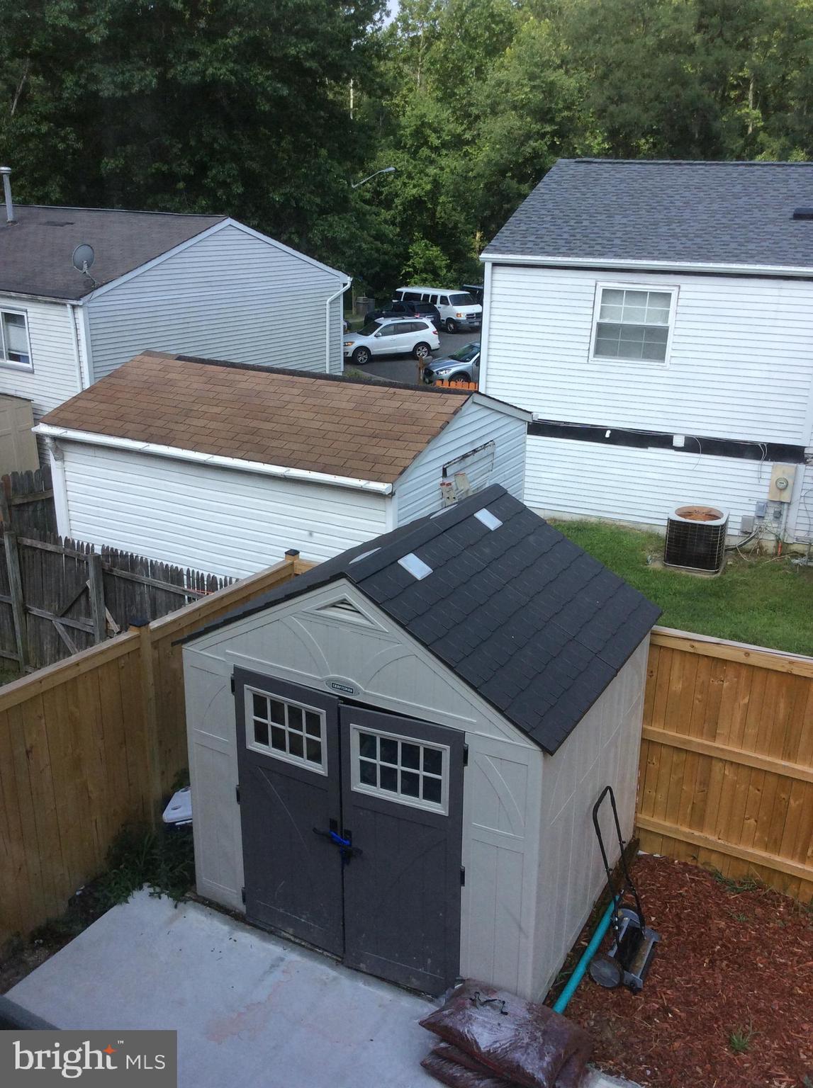 HYBLA VALLEY FARMS - Residential Lease