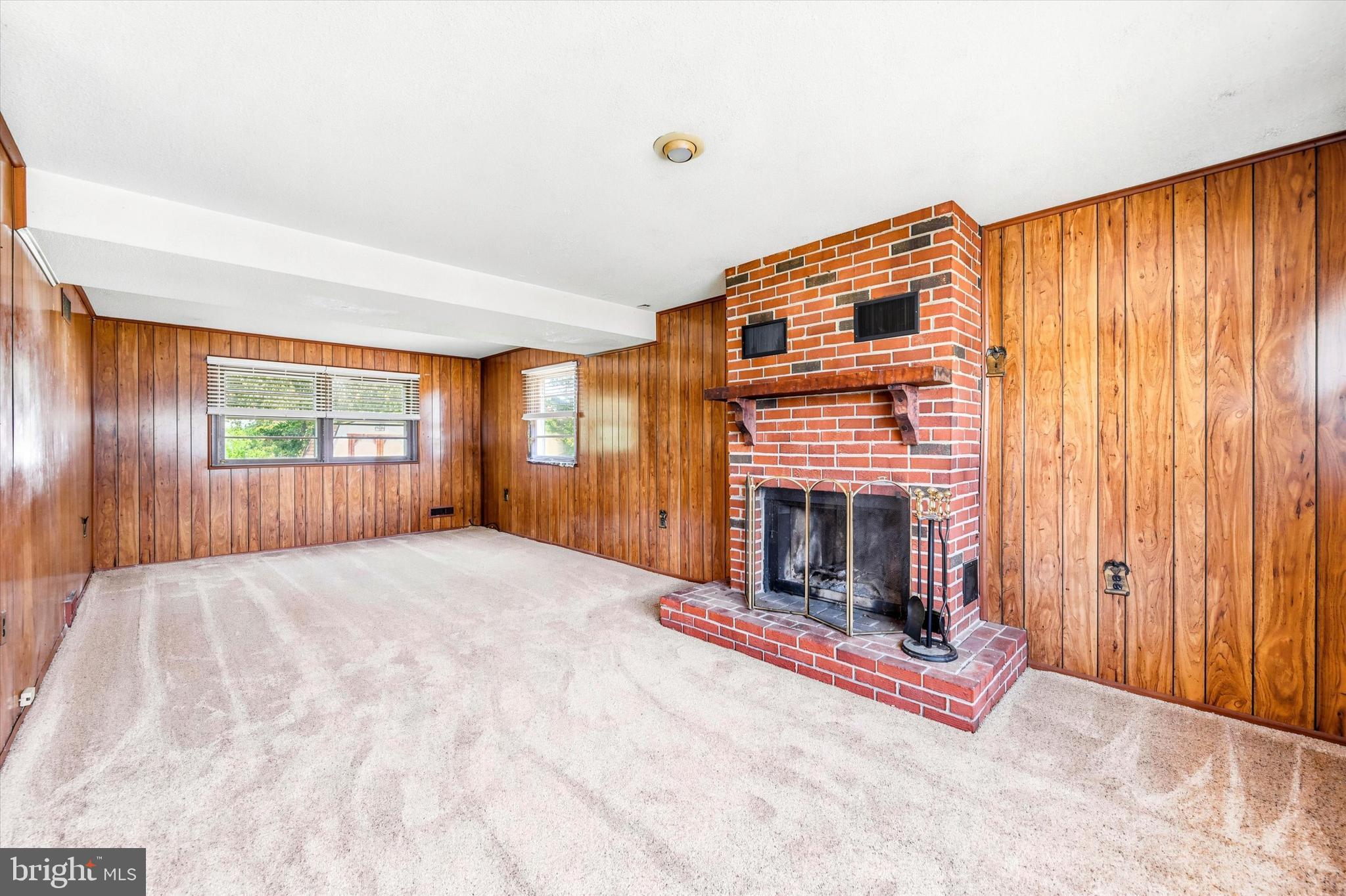 111 WENTWORTH DRIVE